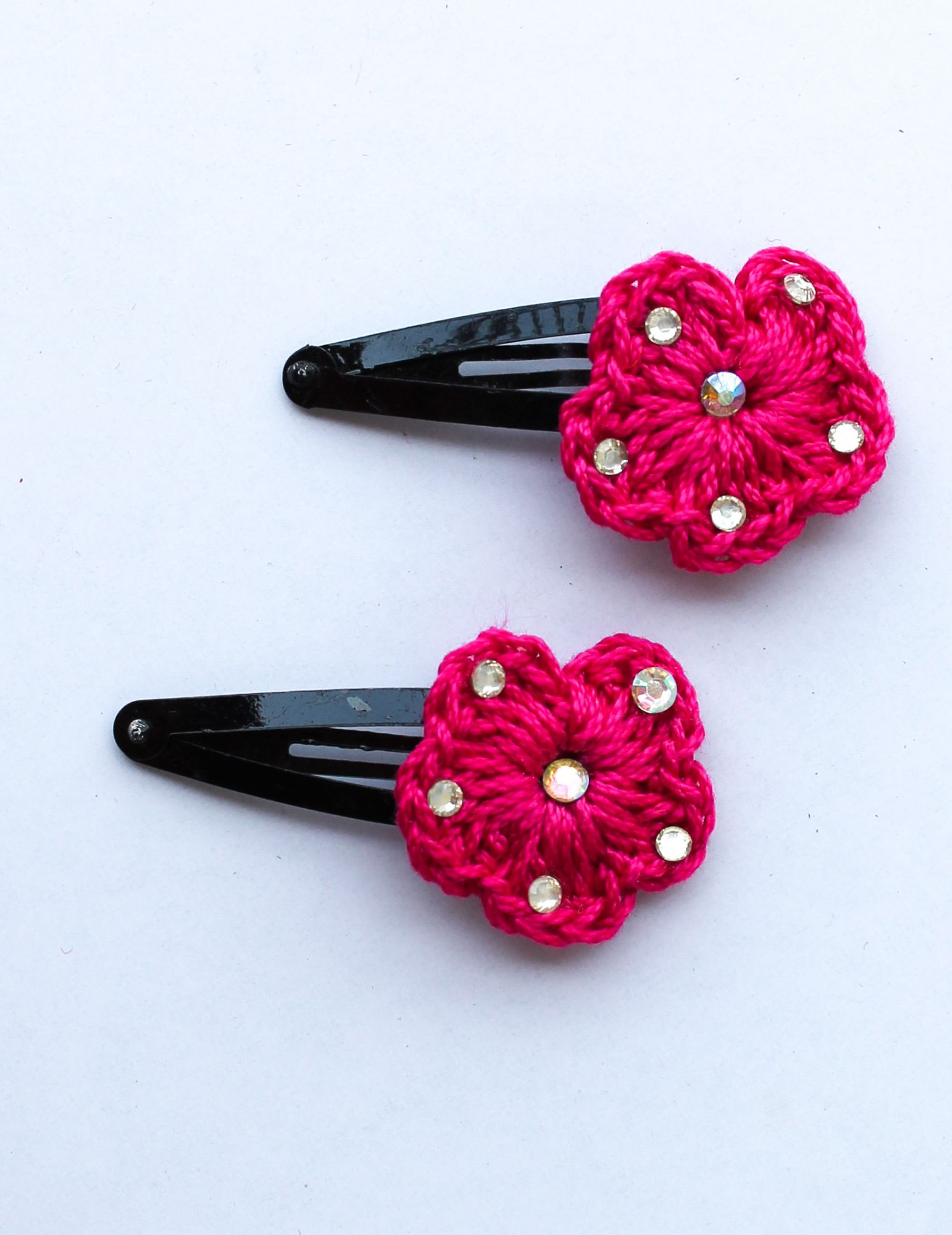 Handmade Crochet Stone Tic Tac Hair Pins for girls - Magenta Woonie