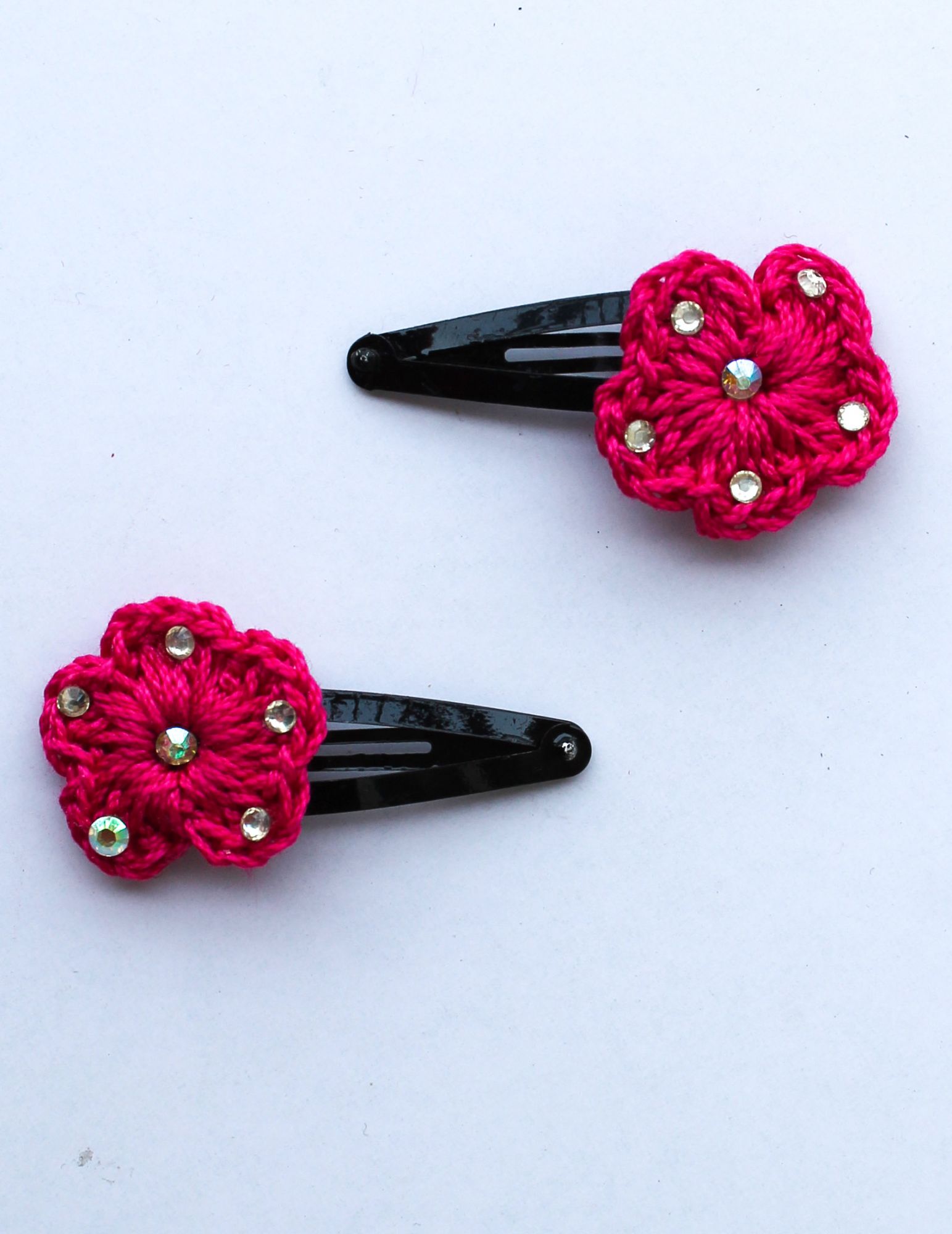 Handmade Crochet Stone Tic Tac Hair Pins for girls - Magenta Woonie
