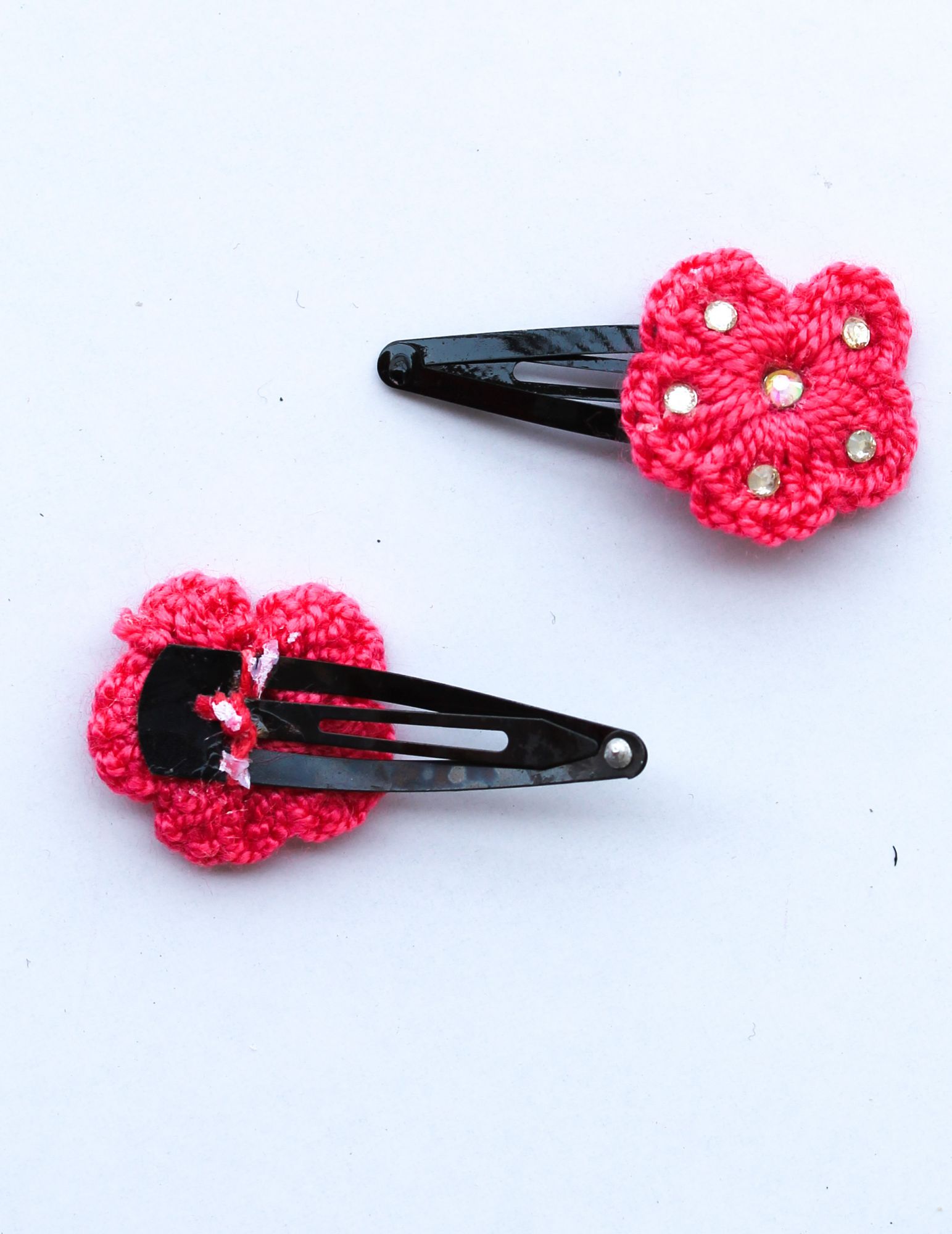 Handmade Crochet Stone Tic Tac Hair Pins for girls - Pink | Woonie