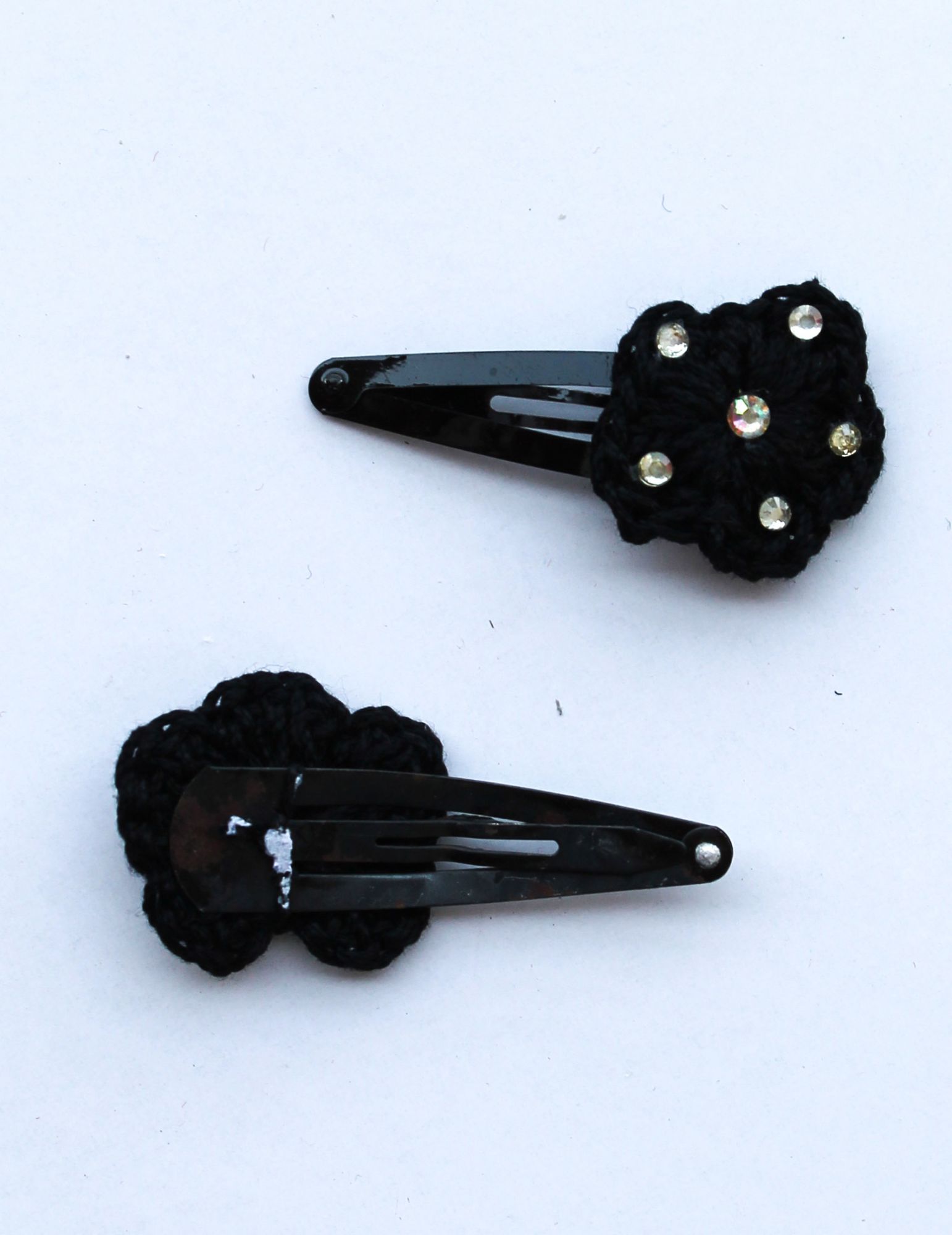 Handmade Crochet Stone Tic Tac Hair Pins for girls - Black Woonie