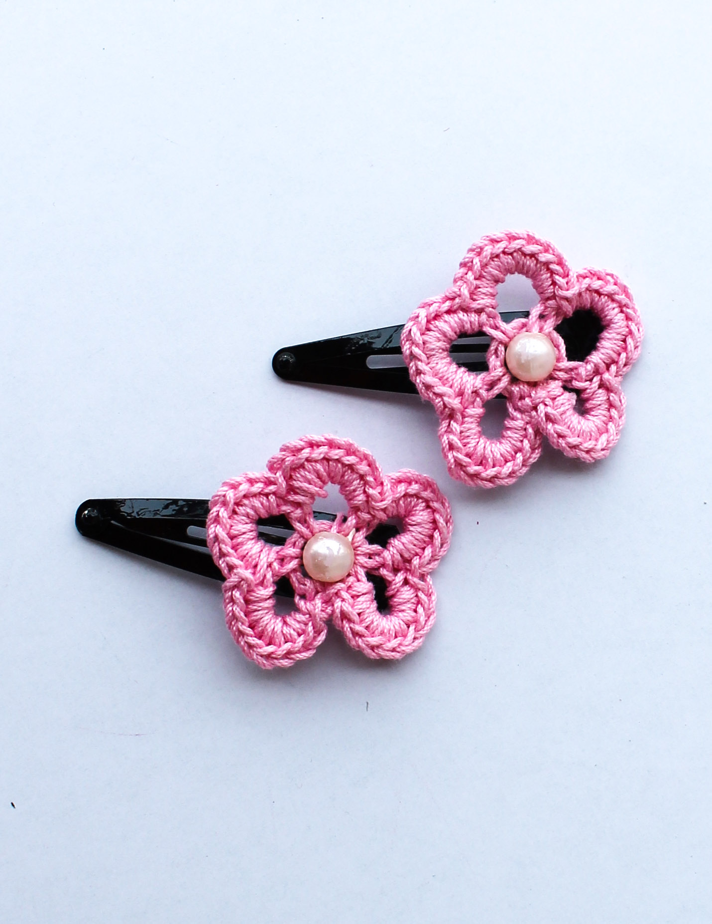 Handmade Crochet Pearl Tic Tac Hair Pins for girls - Baby Pink Woonie