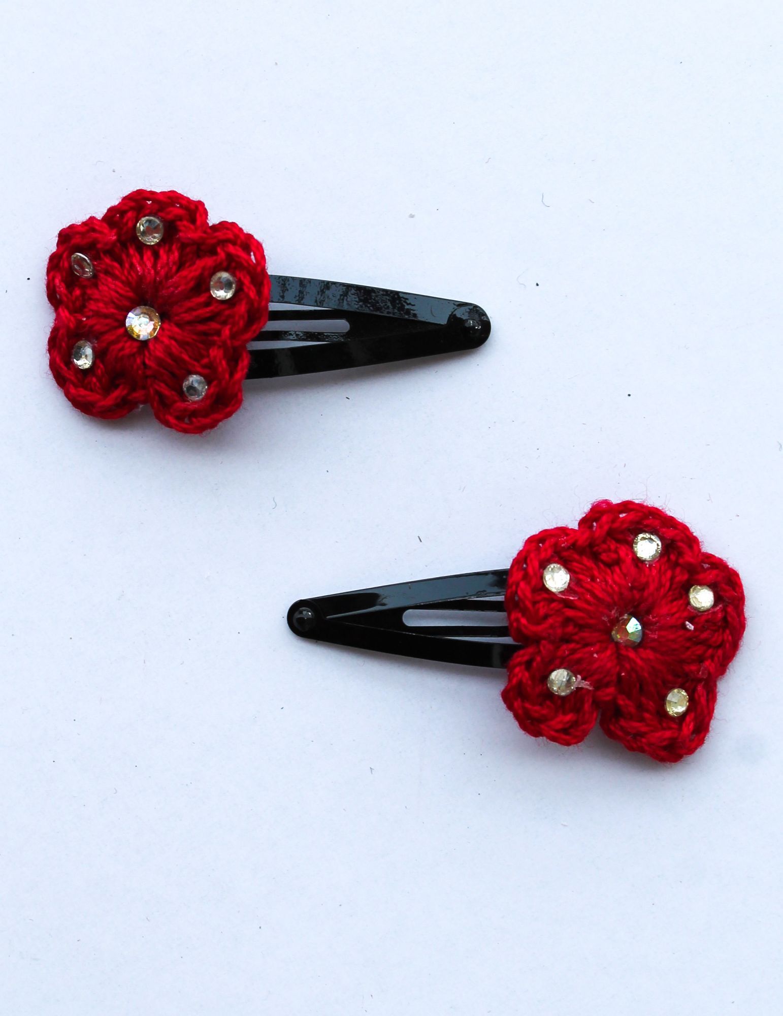 Handmade Crochet Stone Tic Tac Hair Pins for girls - Maroon Woonie