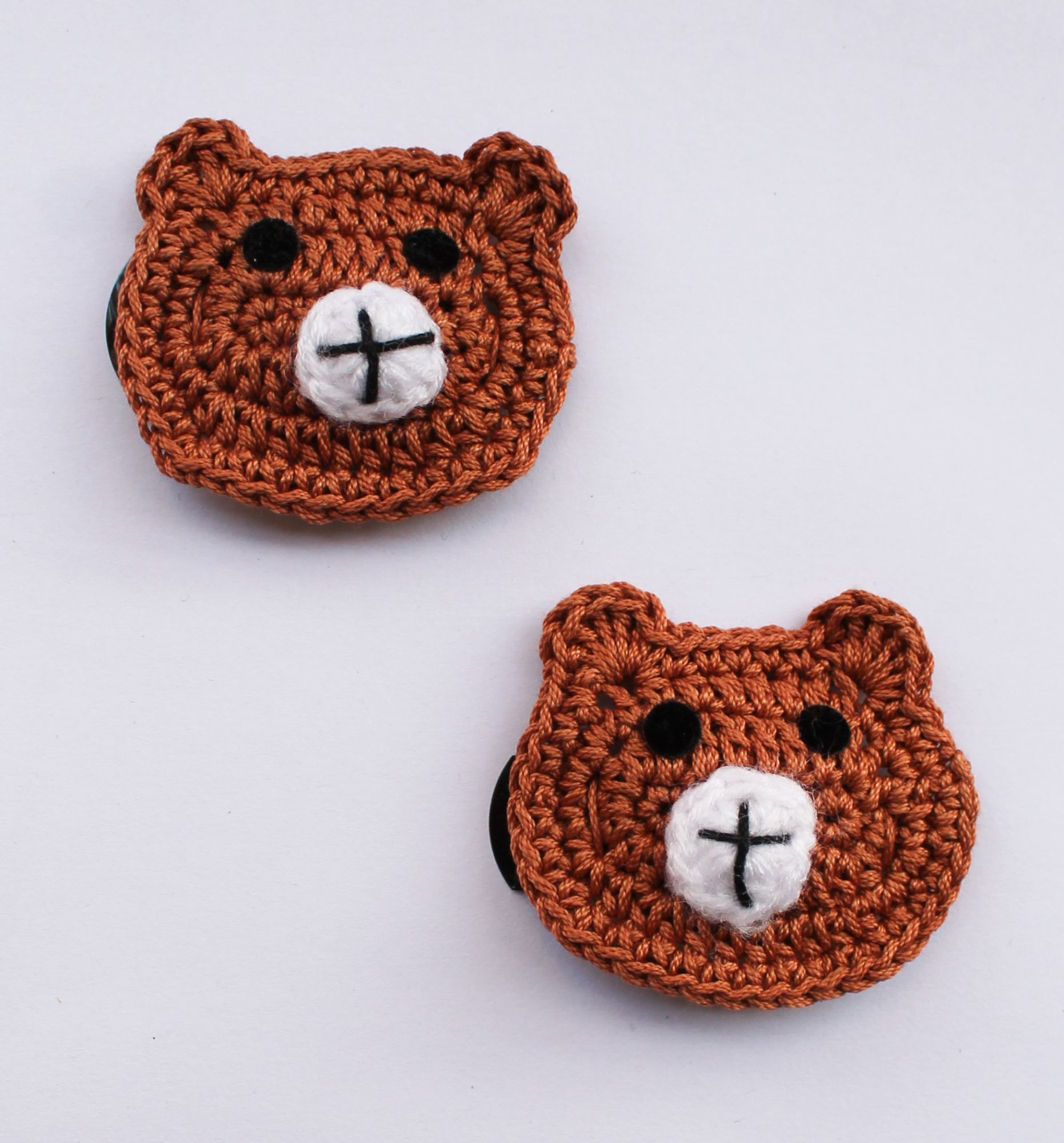 Woonie Handmade Crochet Bear Design Set of 2 Hair Clips - Brown
