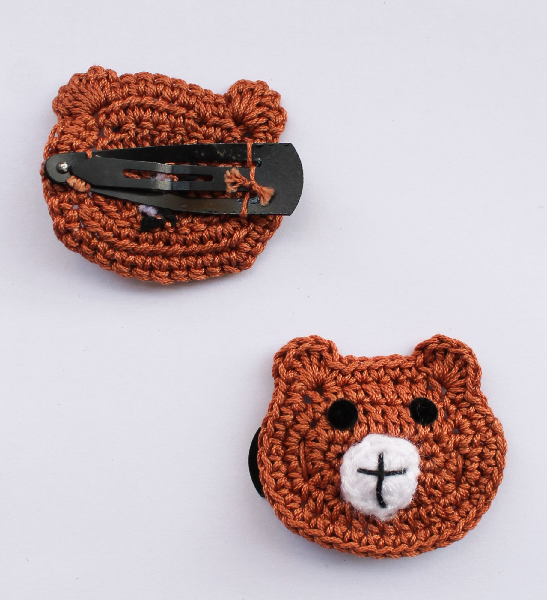 Woonie Handmade Crochet Bear Design Set of 2 Hair Clips - Brown