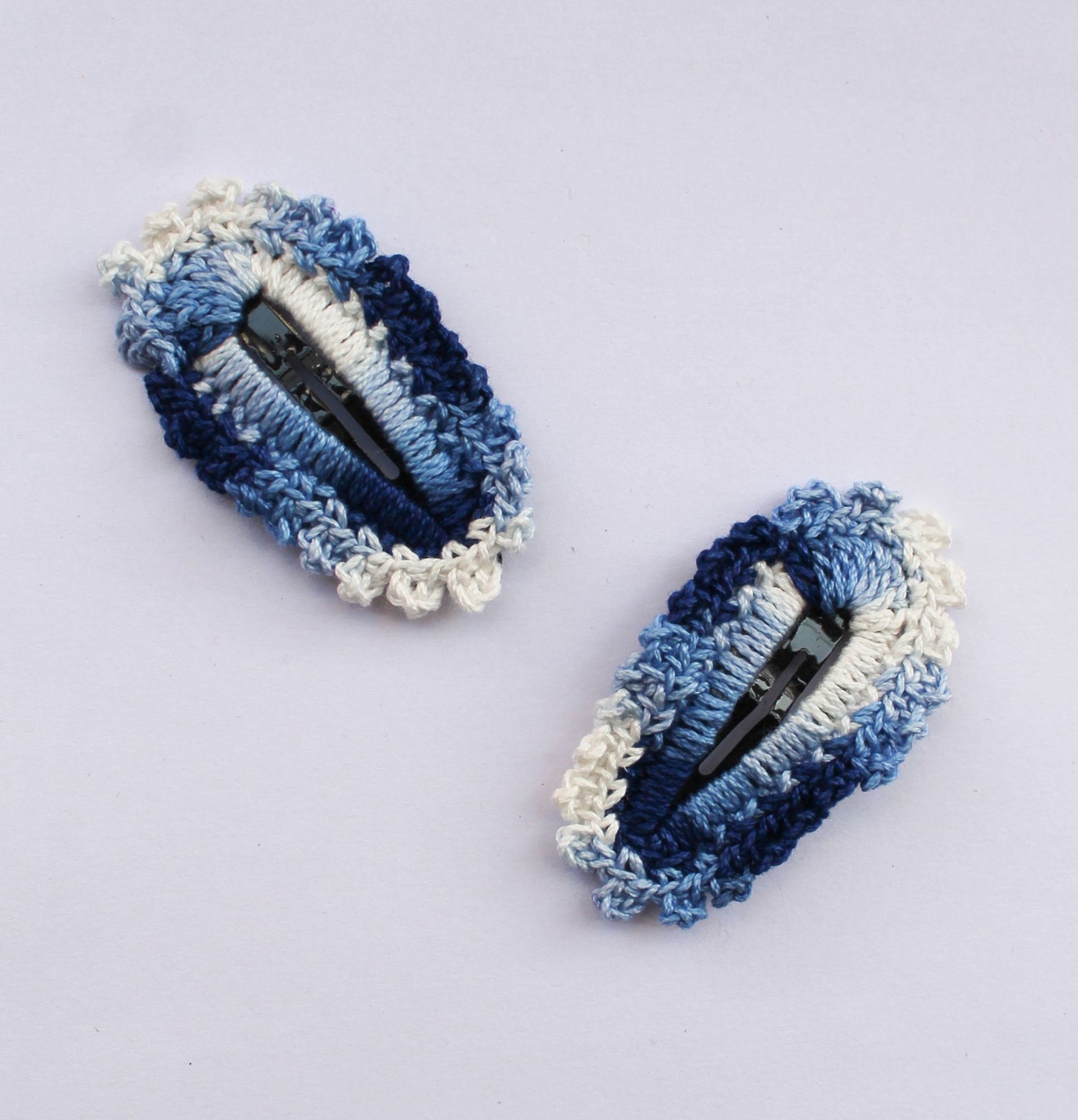 Woonie Handmade Set of 2 Hair Clips - Blue