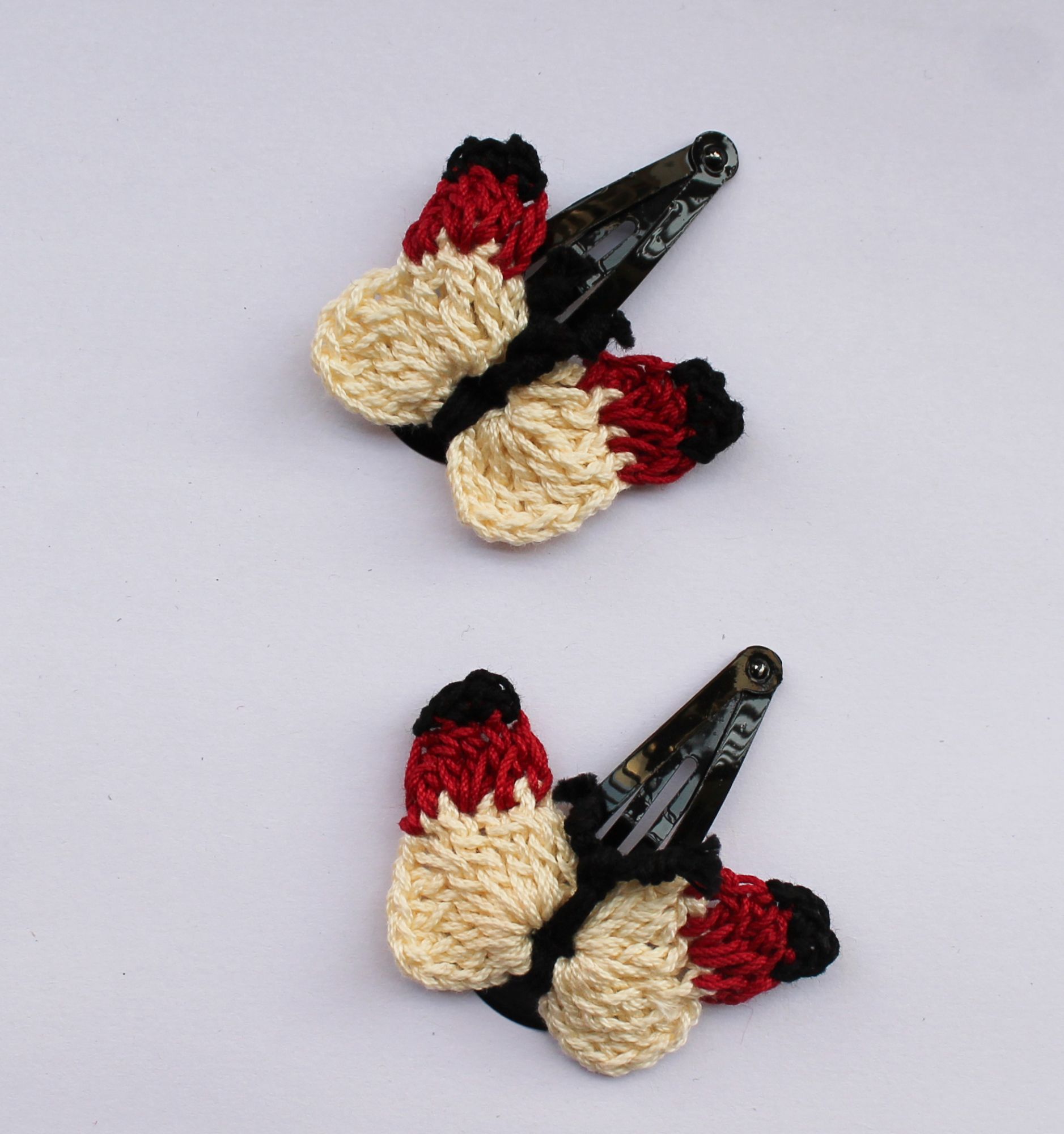 Woonie Handmade Set of 2 Butterfly Hair Clips - Cream