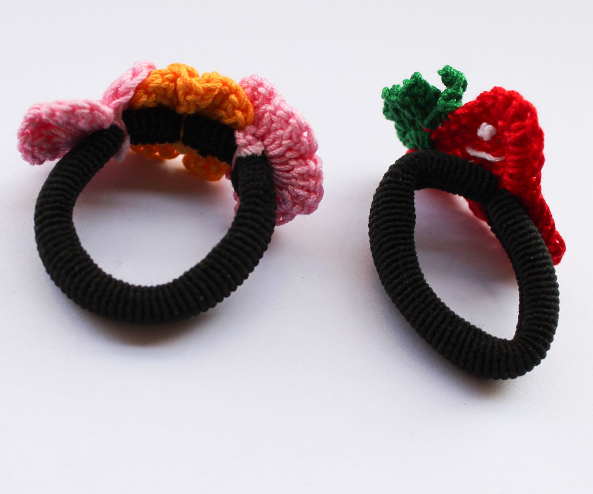 Woonie Handmade Strawberry & Floral Set of 2 Rubber Bands - Multi Color