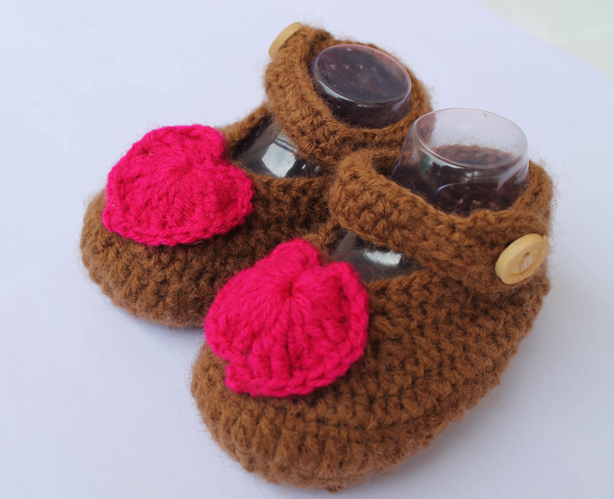 Woonie Handmade Heart Booties - Brown