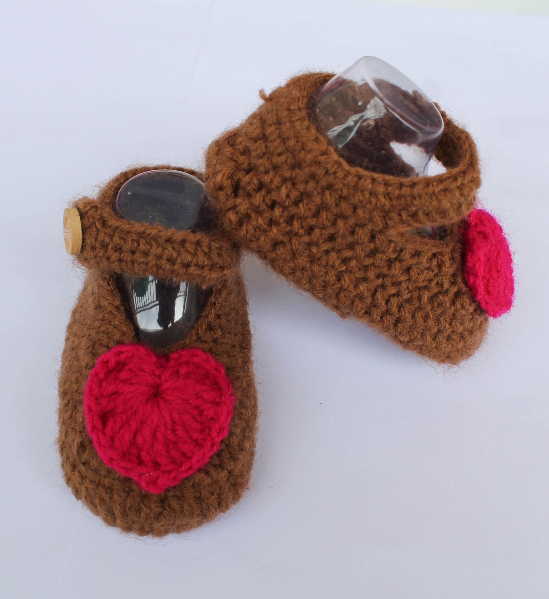 Woonie Handmade Heart Booties - Brown