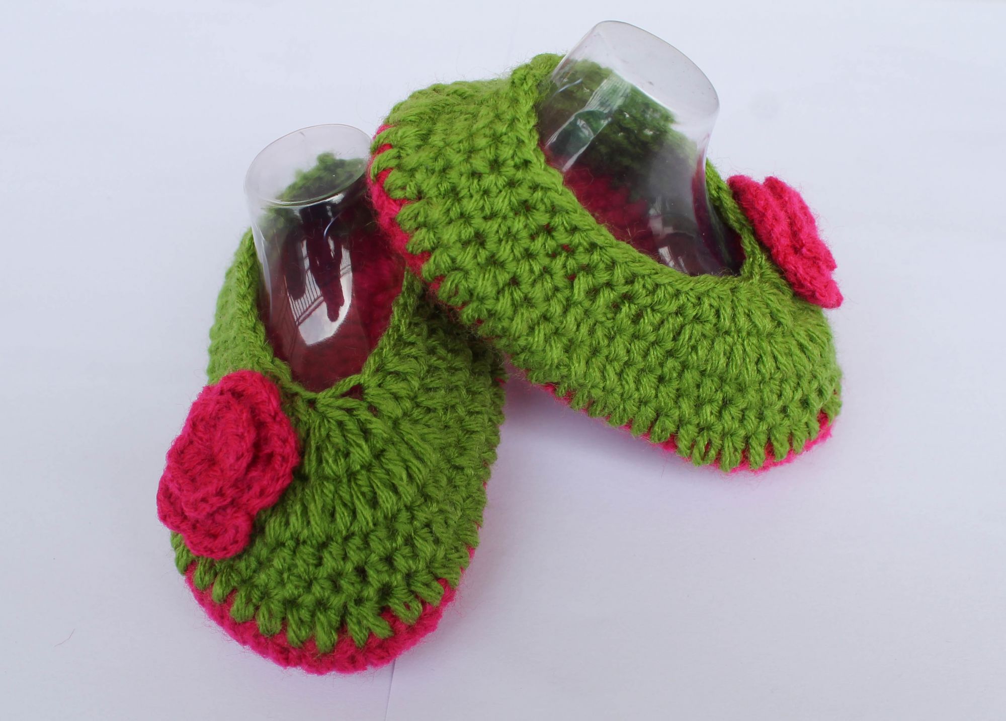 Woonie Flower Decorated Booties - Green