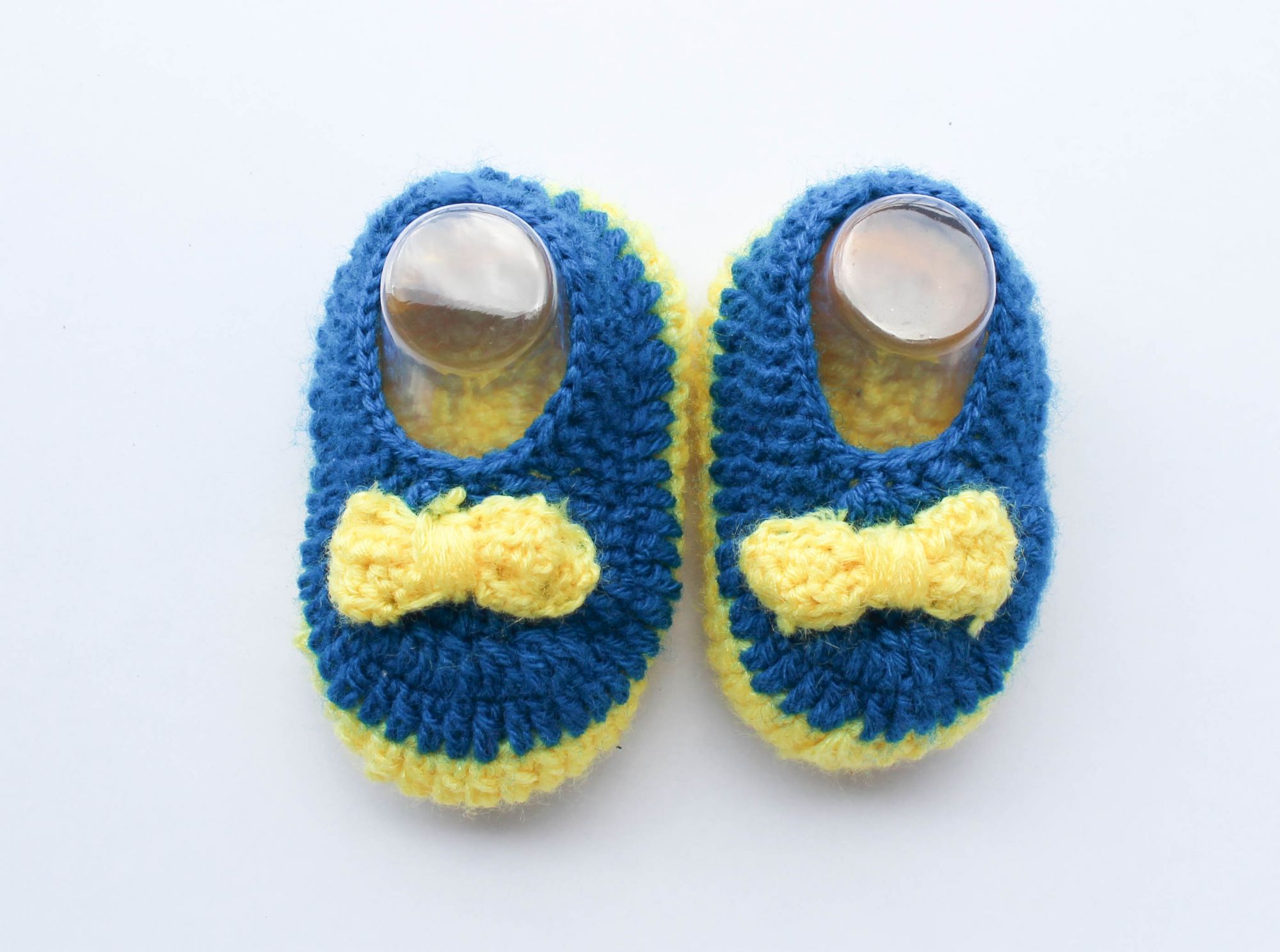 Woonie Handmade Crochet Bow Detailed Booties - Blue