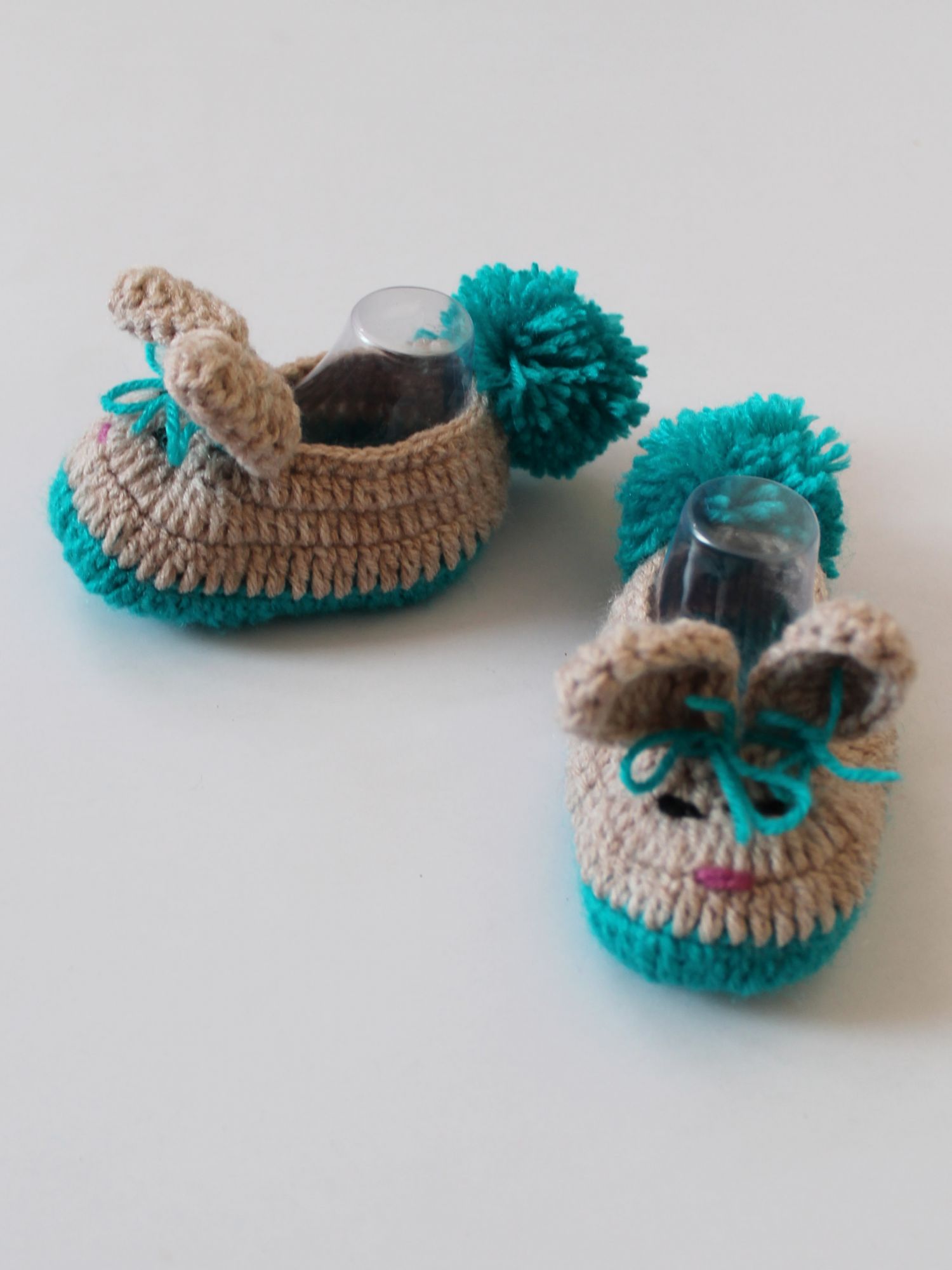 Woonie Handmade Bunny Ears Booties - Beige