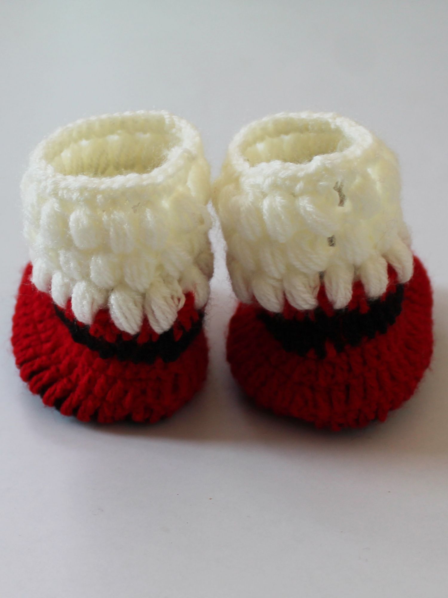 Woonie Handmade Santa Theme Booties-Red
