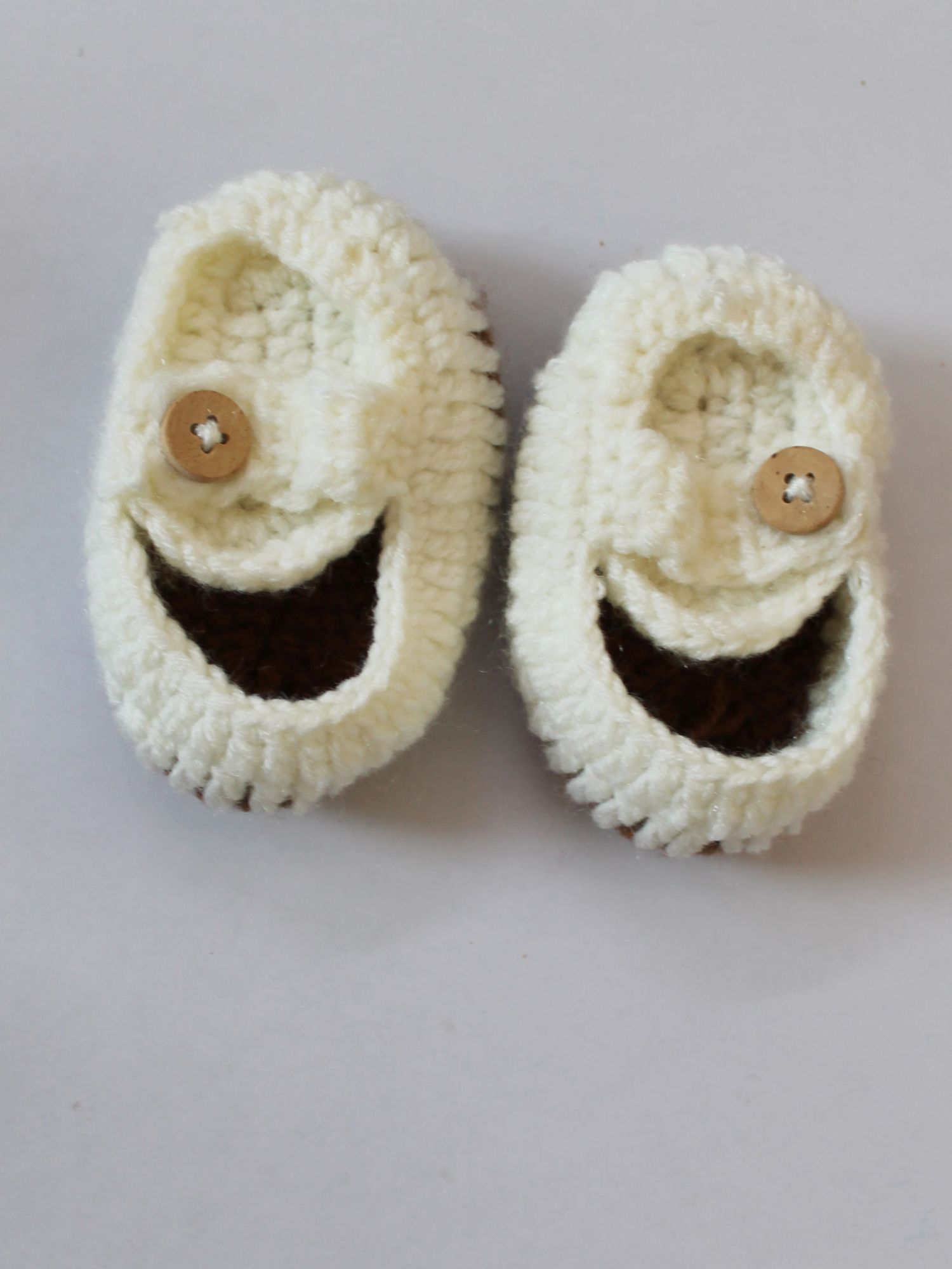 Woonie Handmade Solid Color Booties - Cream