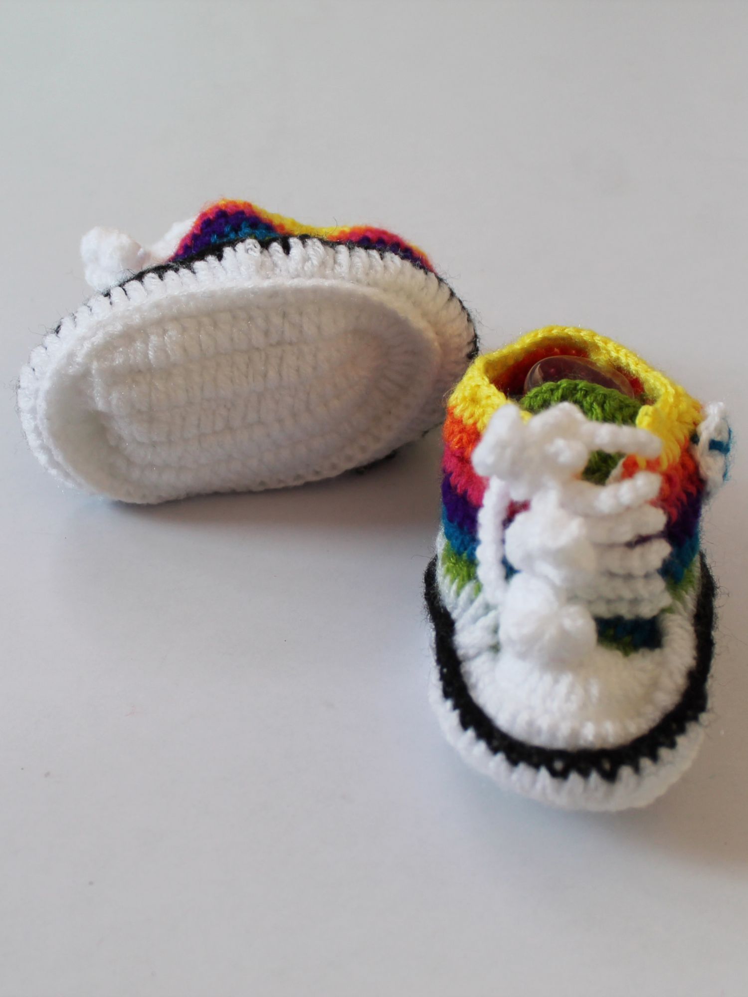 Woonie Handmade Rainbow Color Booties - Multi