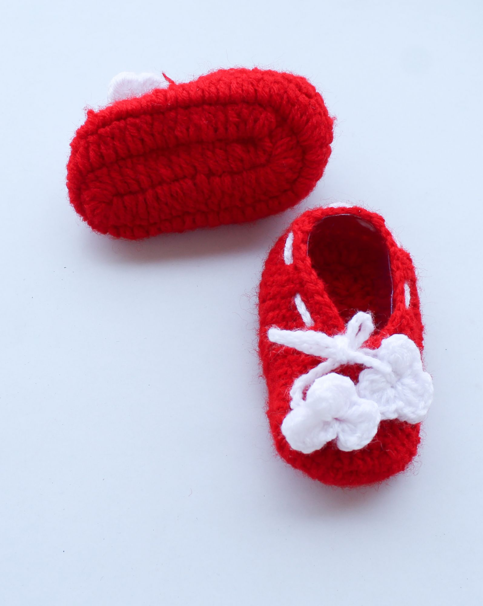 Woonie Handmade Flower Design Booties - Red