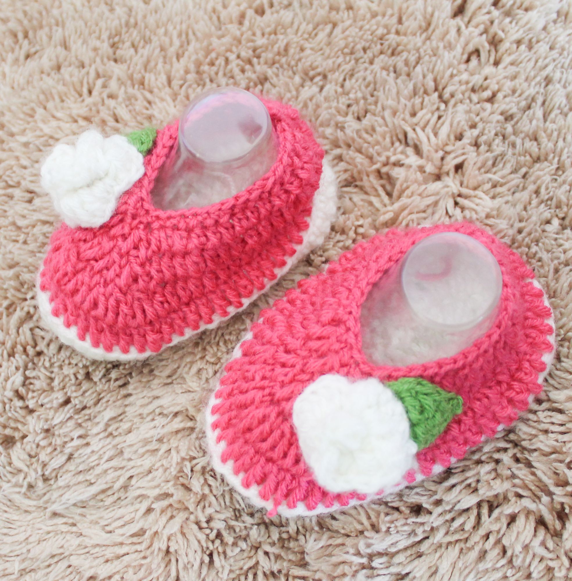 Woonie Handmade Flower Design Booties - Pink