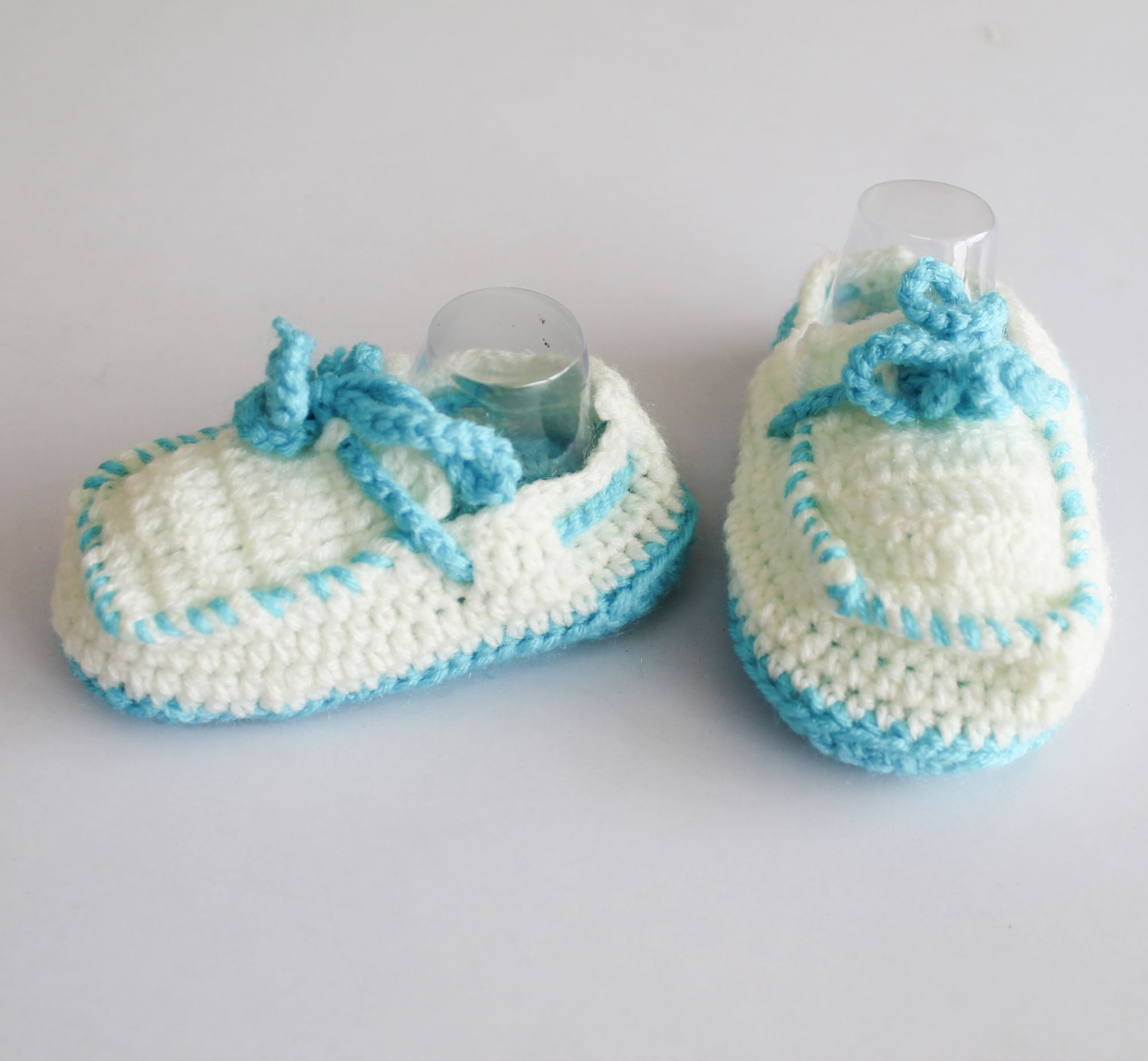 Woonie Handmade Booties - Blue & White