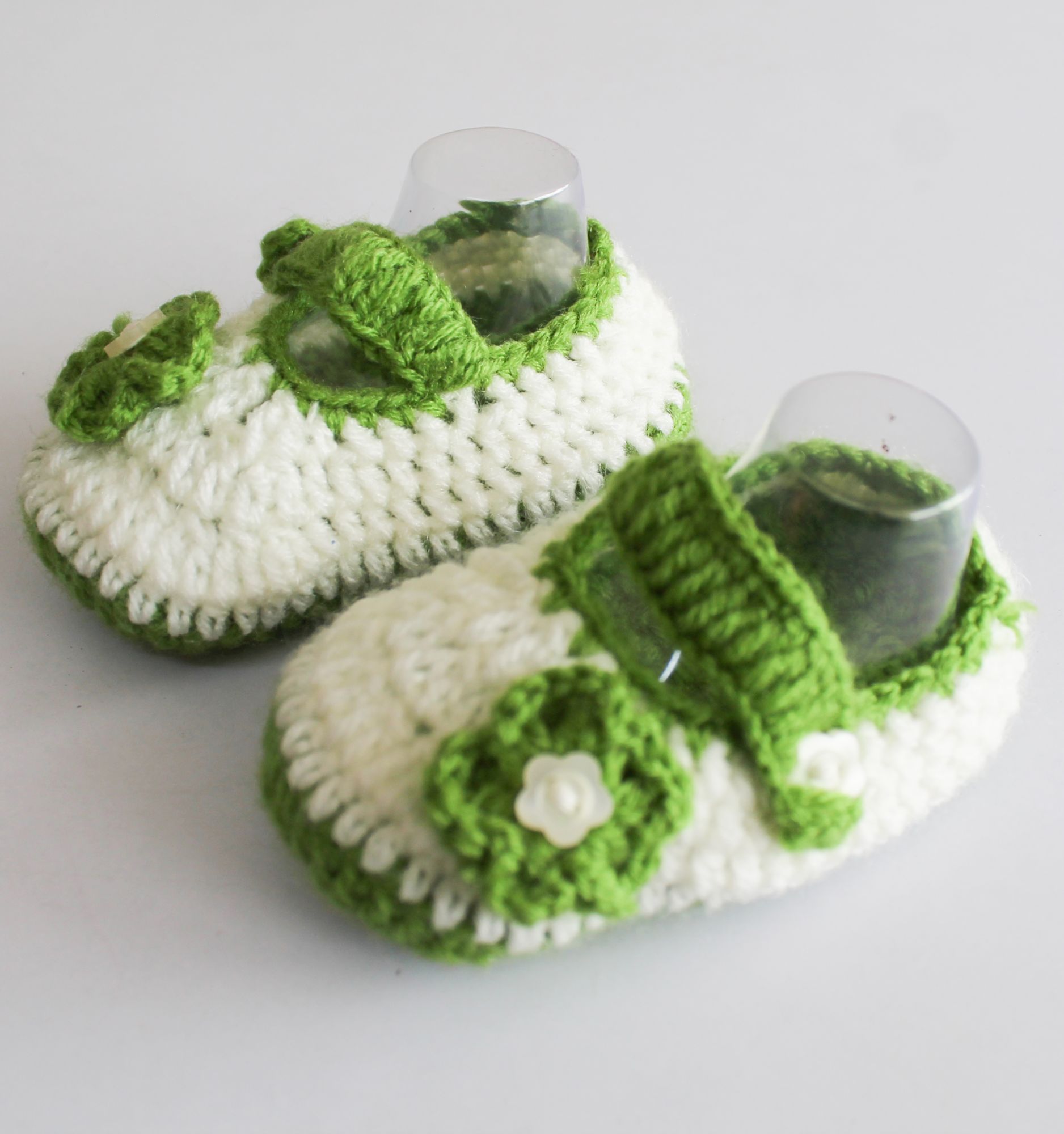 Woonie Handmade Flower Design Booties - Green