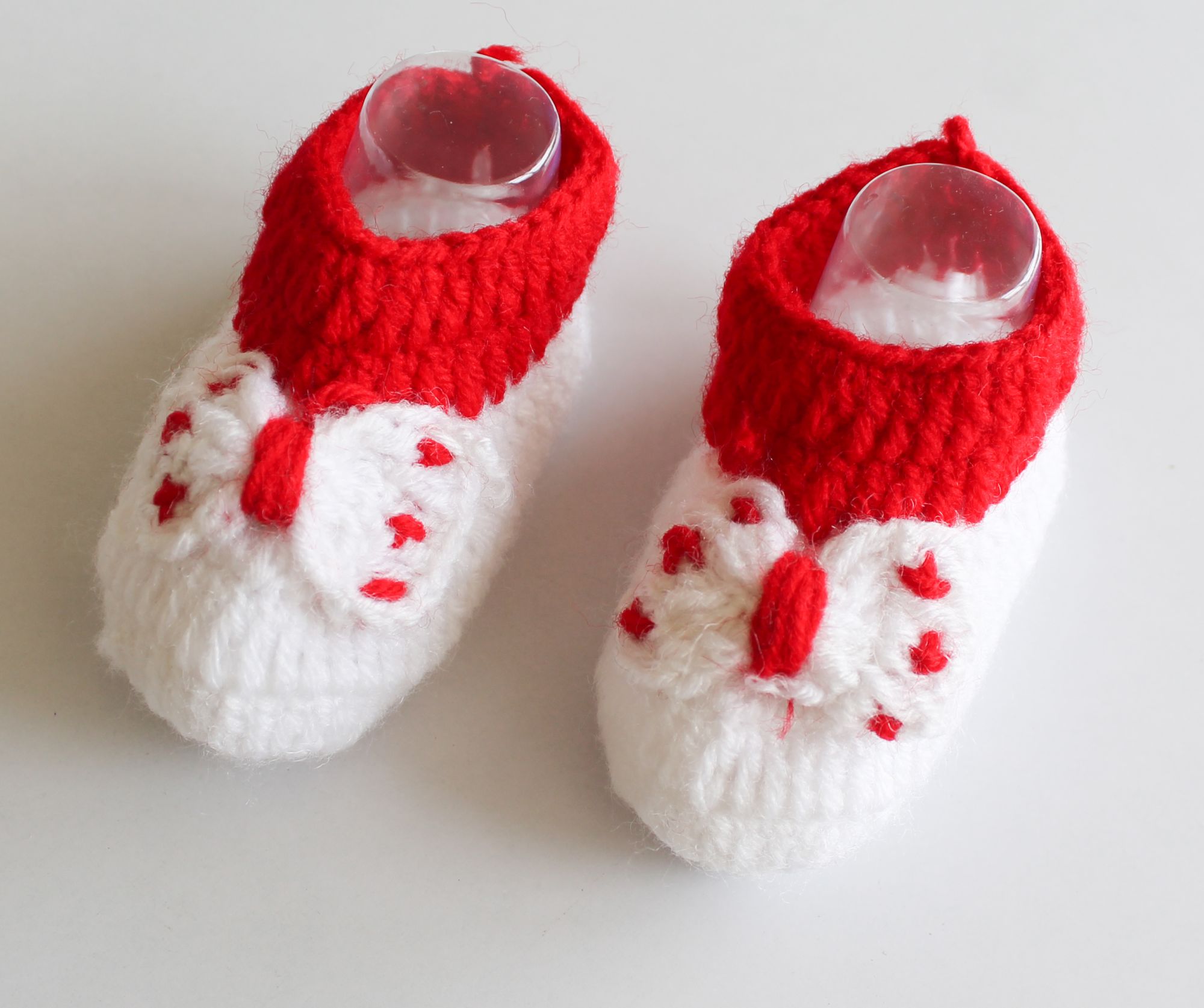 Woonie Handmade Bow Design Booties - White