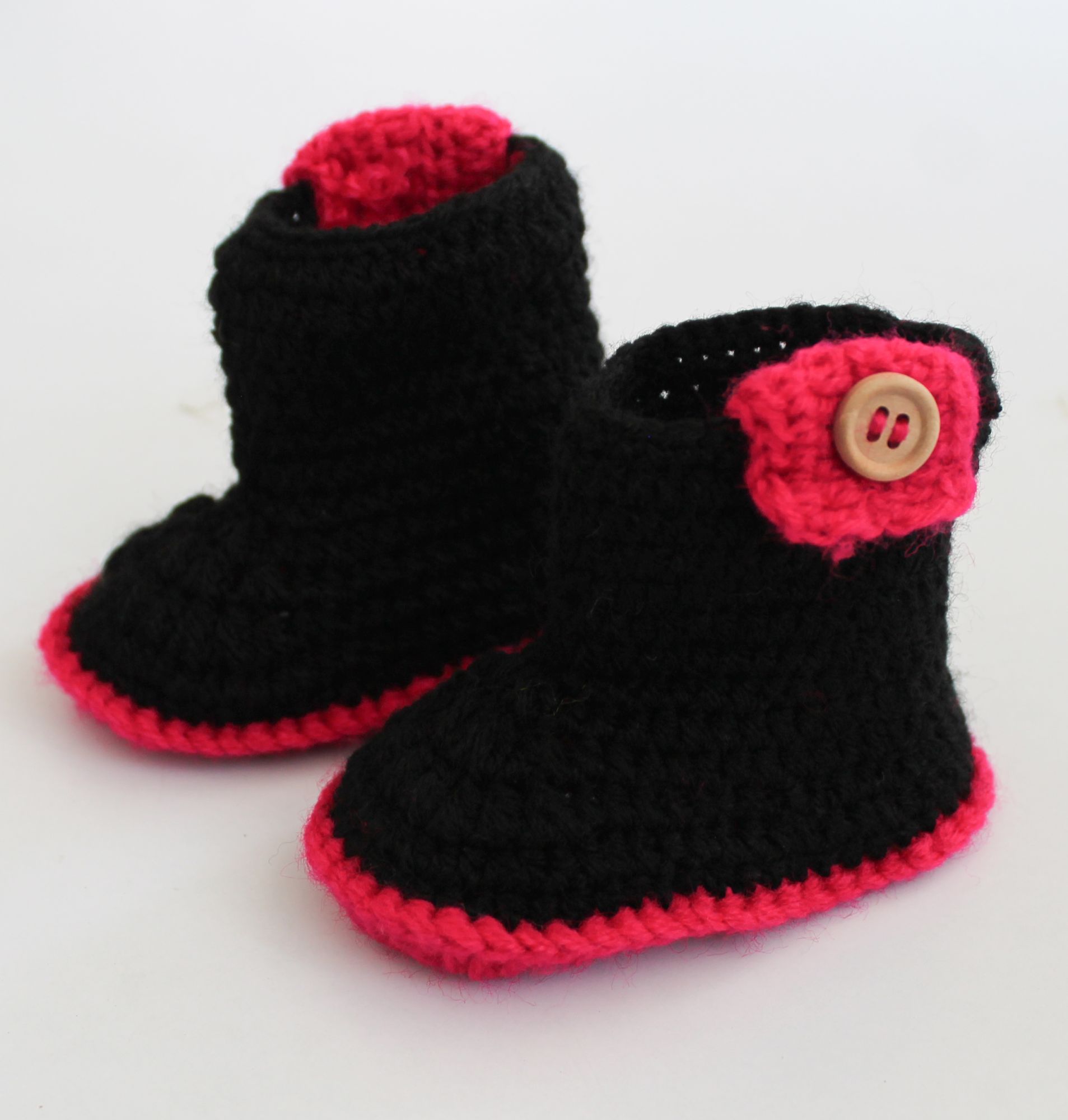 Woonie Handmade Solid Booties - Black
