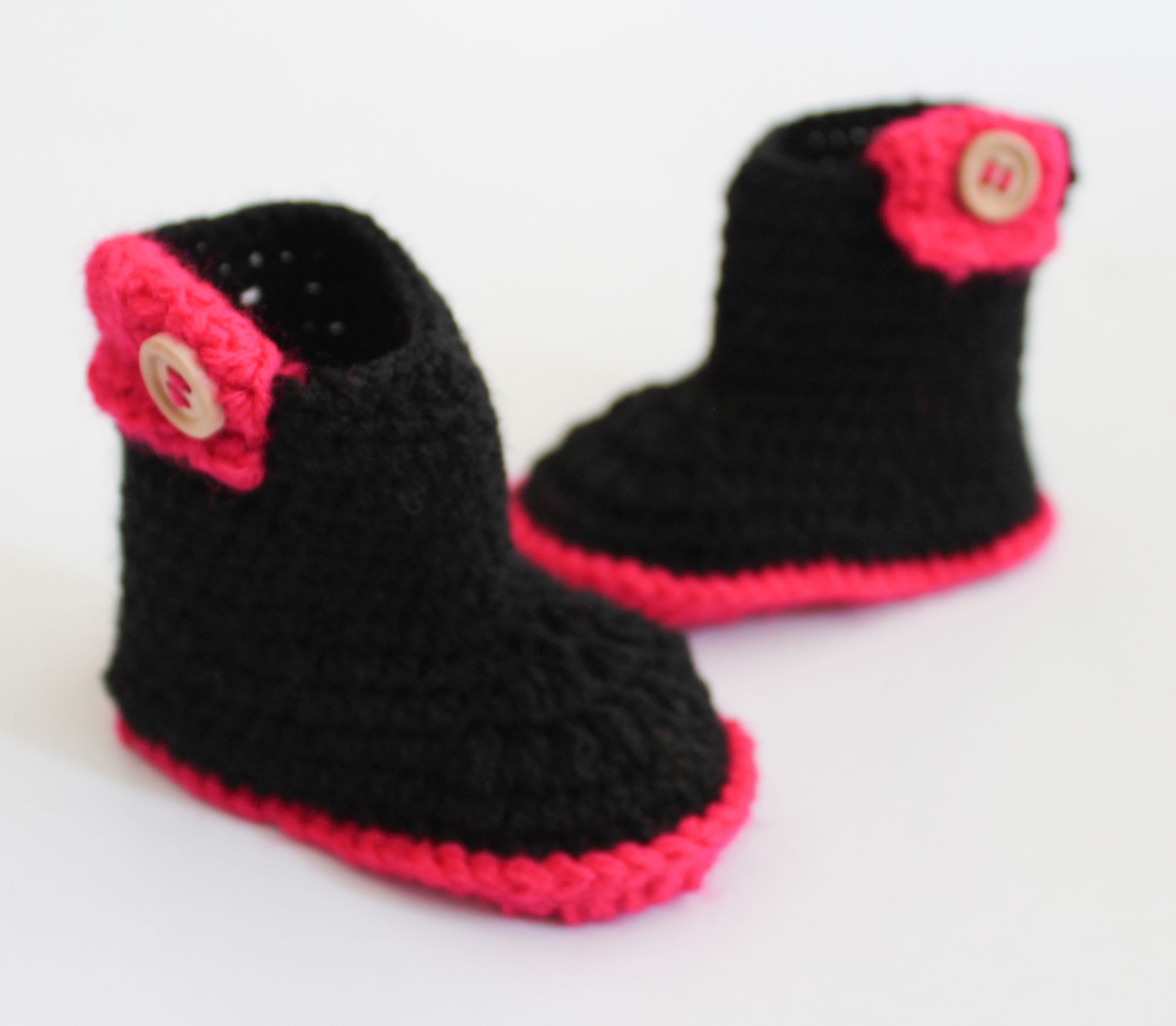 Woonie Handmade Solid Booties - Black