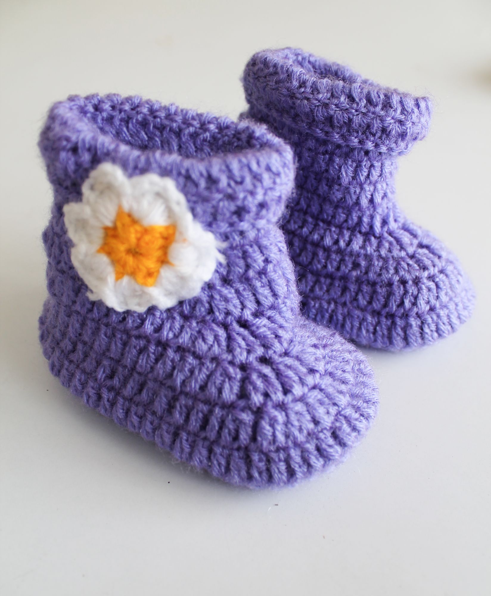 Woonie Handmade Flower Design Booties - Purple