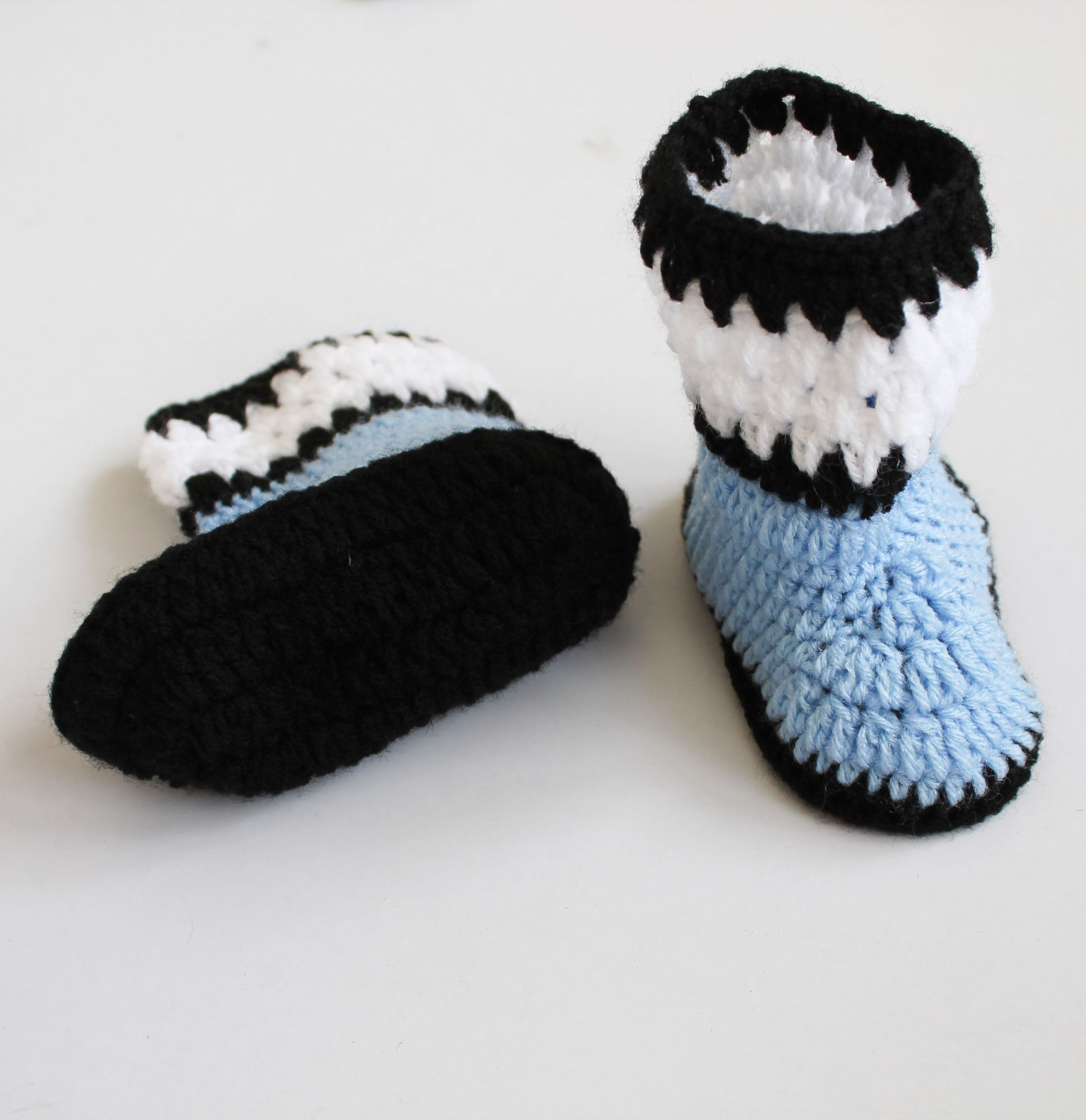 Woonie Handmade Booties - Blue