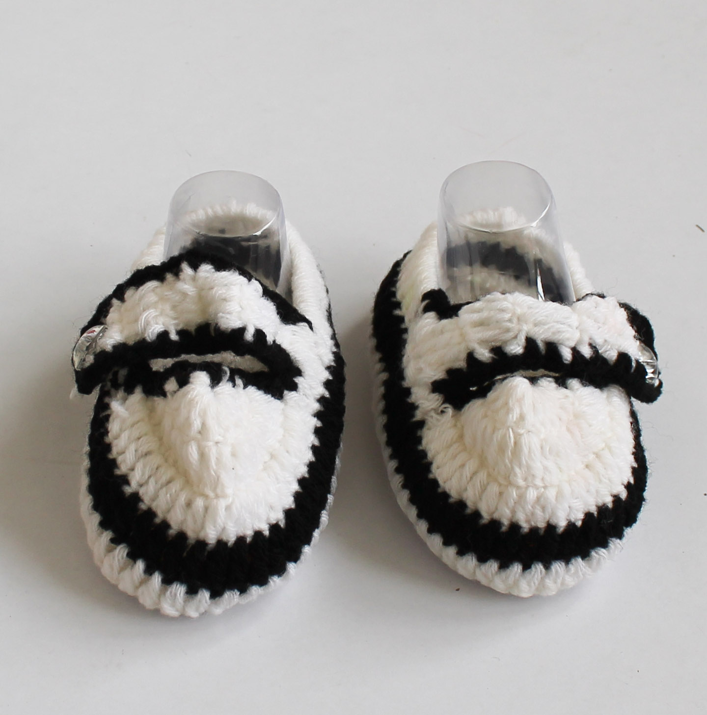 Woonie Handmade Color Block Booties - White