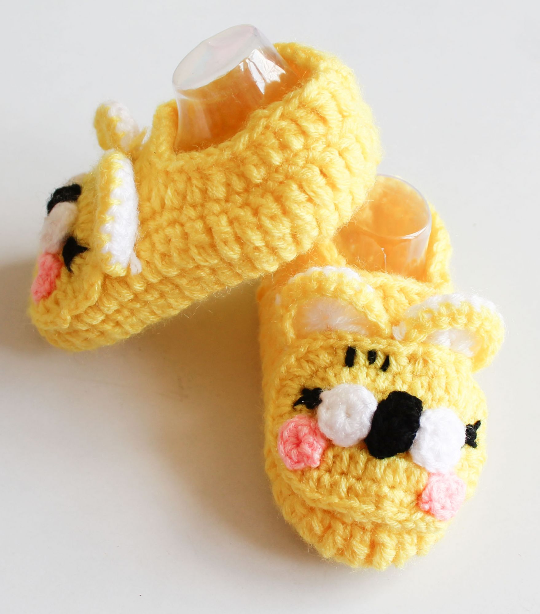Woonie Handmade Face Design Booties-Yellow