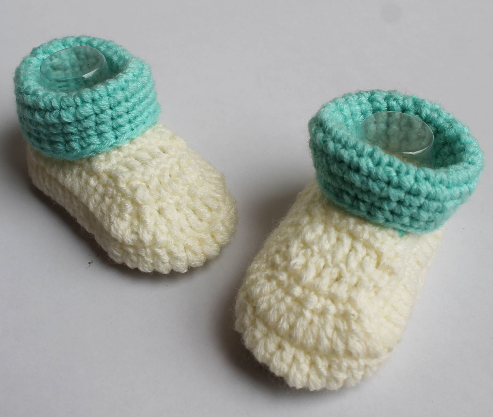 Woonie Handmade Dual Shaded Booties-Cream