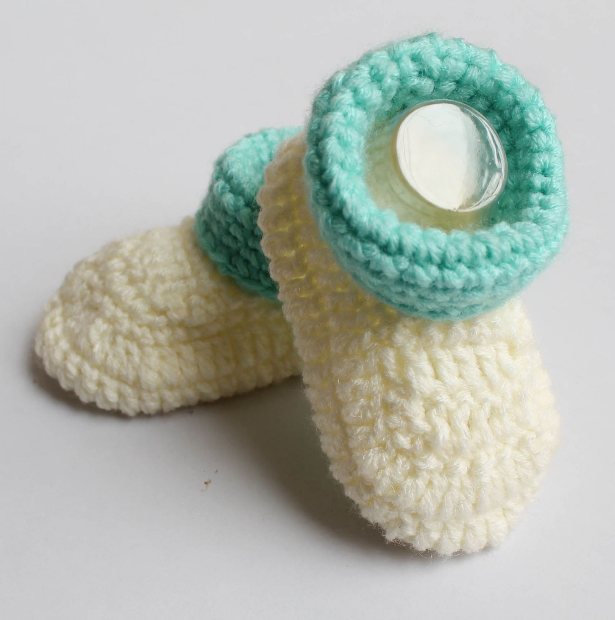 Woonie Handmade Dual Shaded Booties-Cream