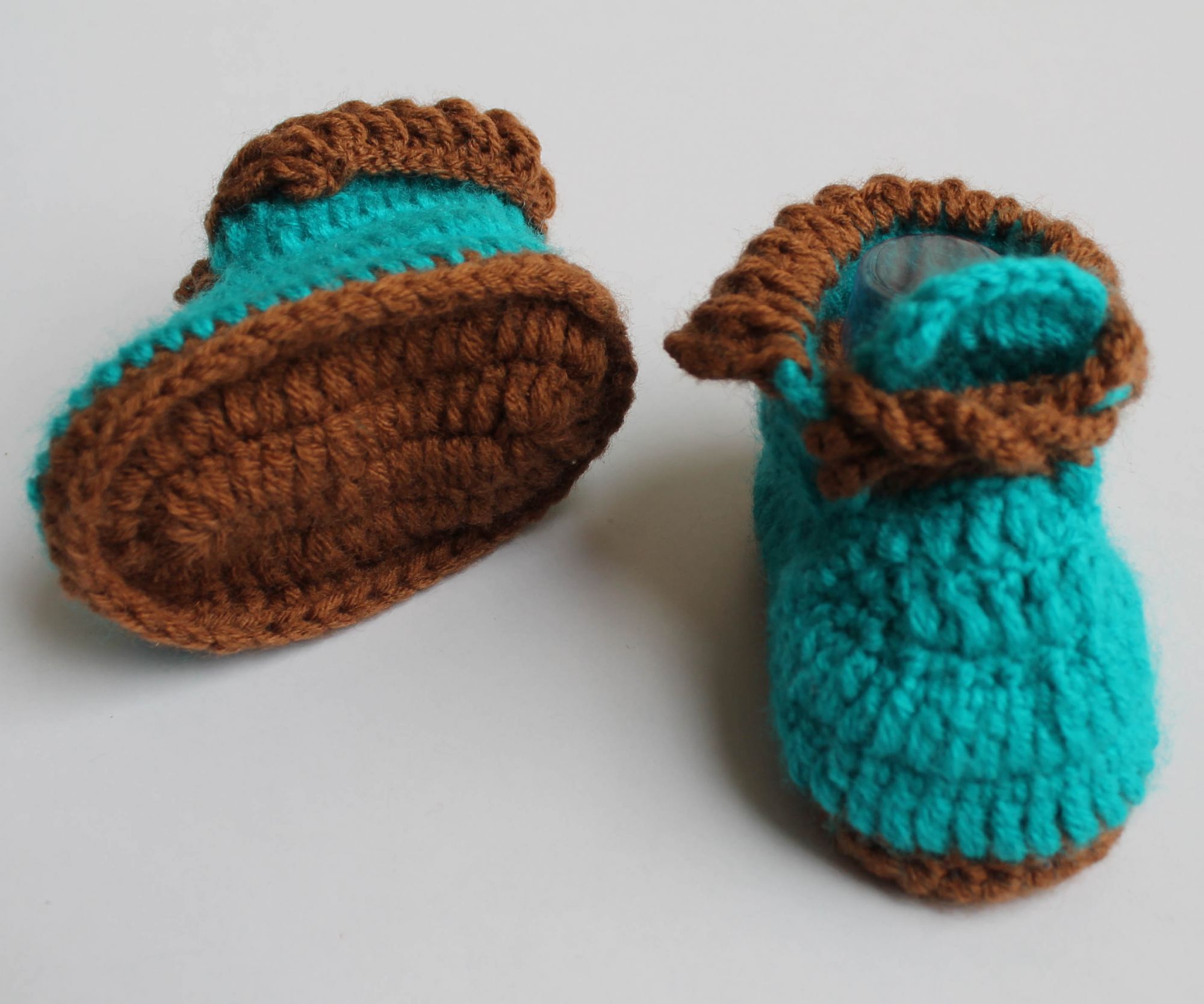Woonie Handmade Dual Shaded Booties-Green