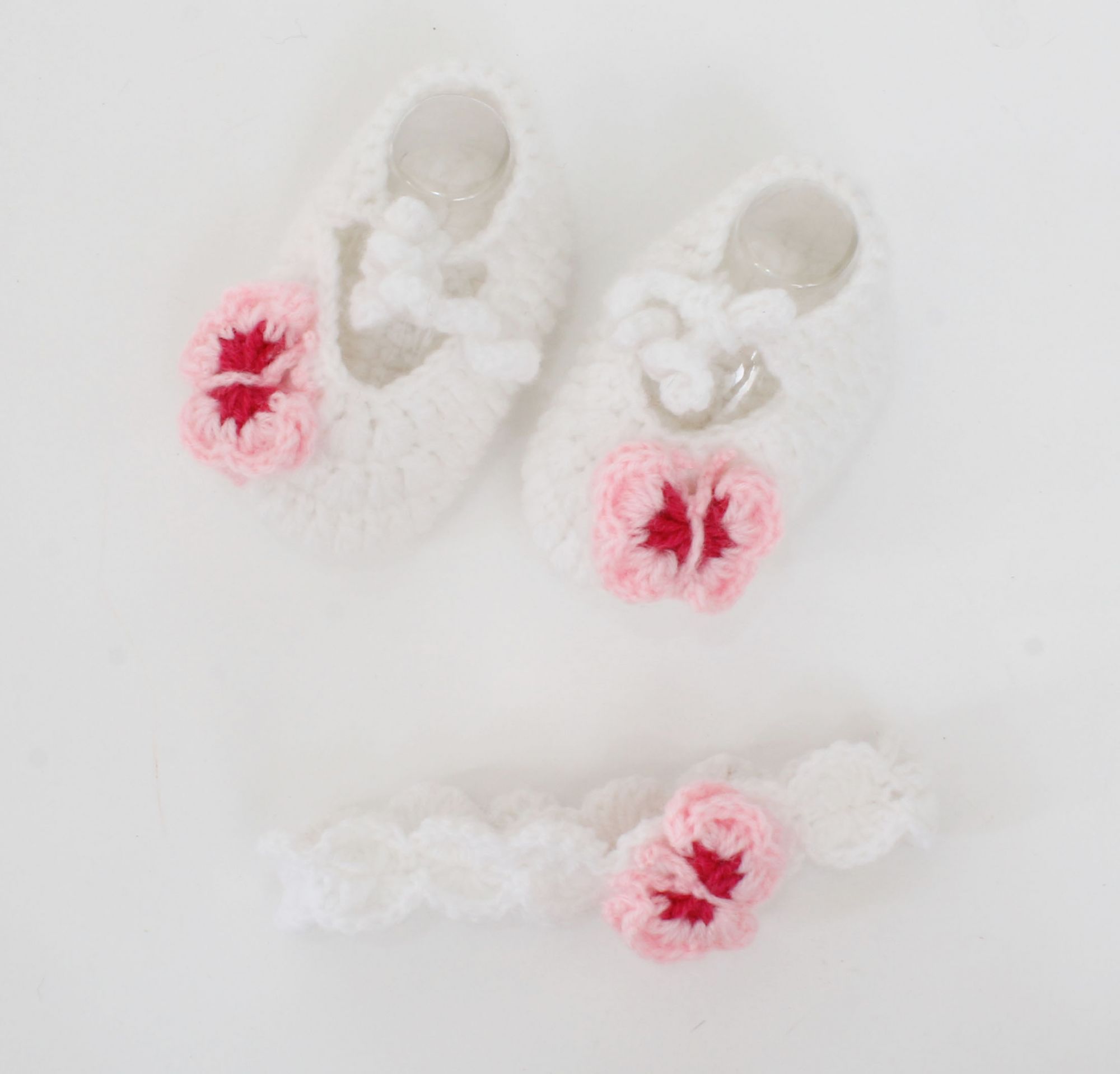 Woonie Handmade Butterfly Detailing Booties With Headband-White