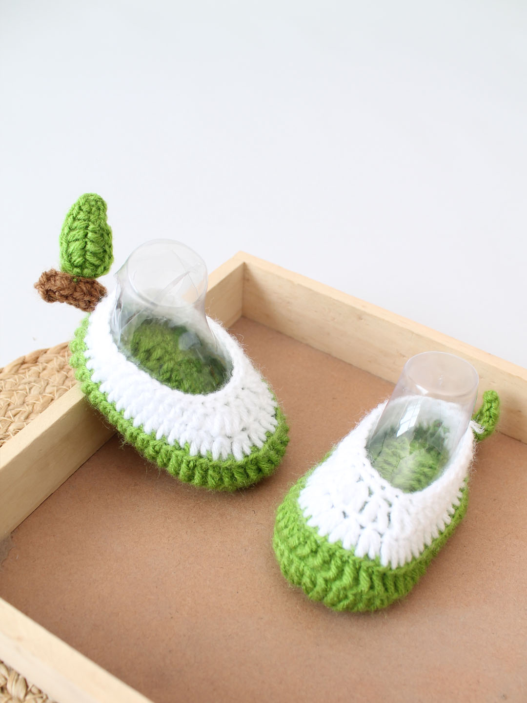 Woonie Crochet Guava Booties- Green