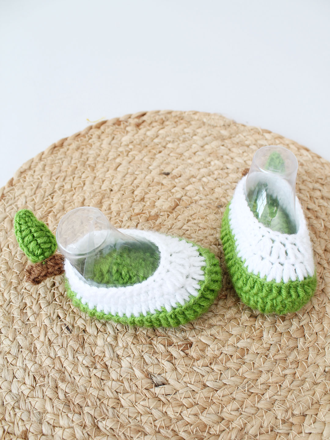 Woonie Crochet Guava Booties- Green