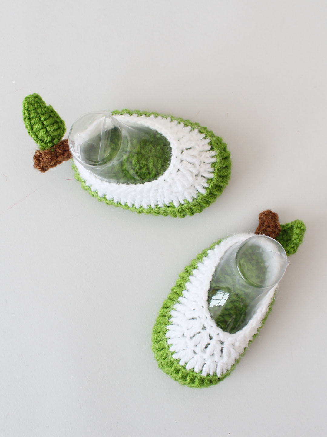 Woonie Crochet Guava Booties- Green