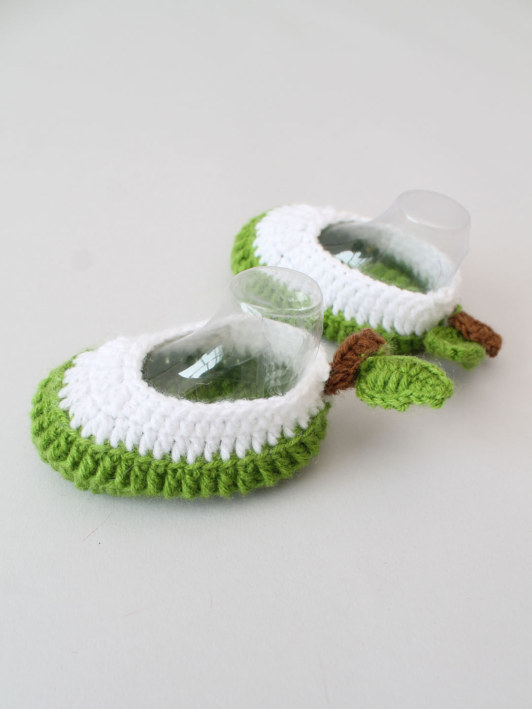 Woonie Crochet Guava Booties- Green