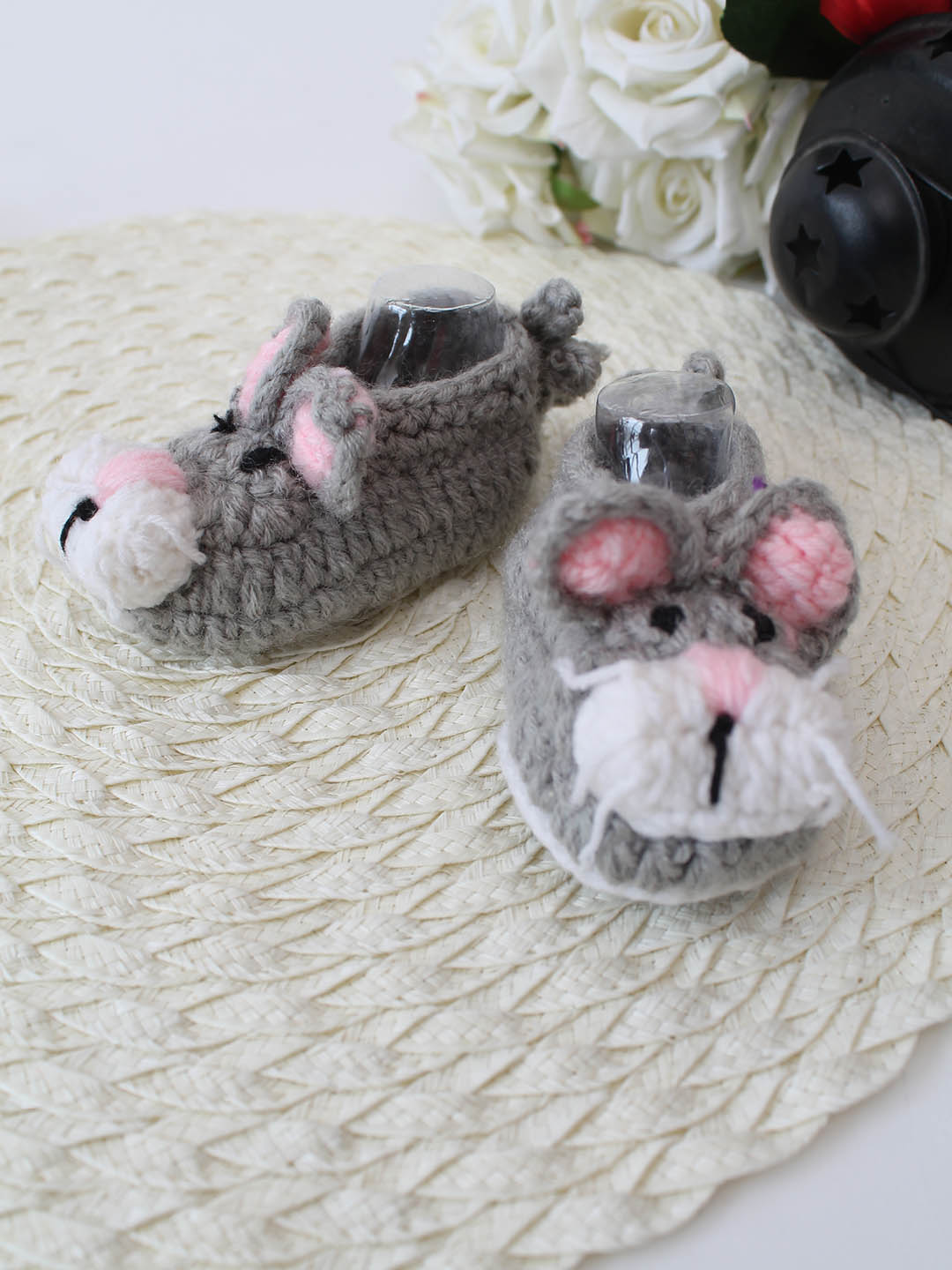 Woonie Crochet Mouse Design Booties- Grey