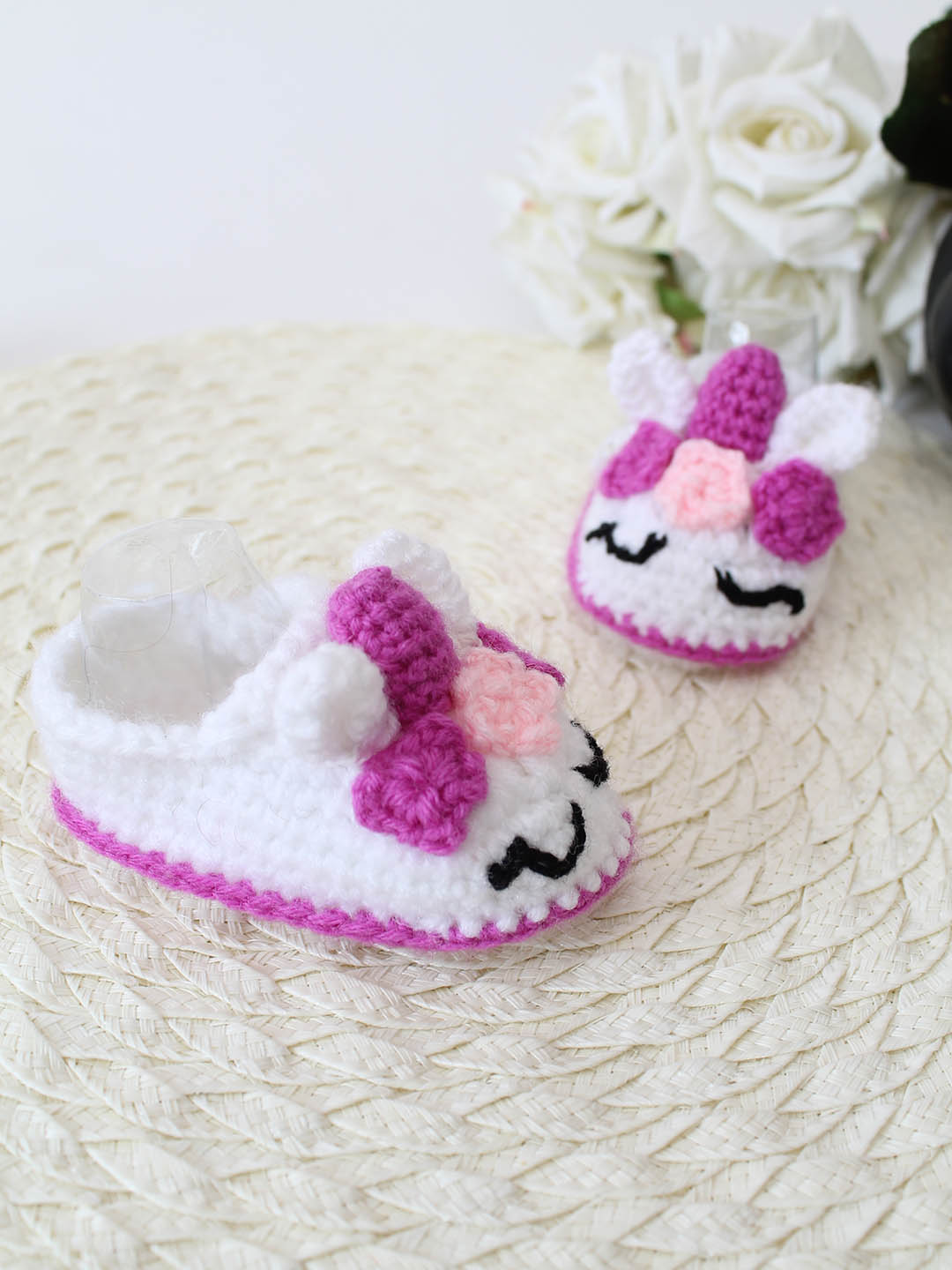 Woonie Crochet Unicorn Design Booties- White