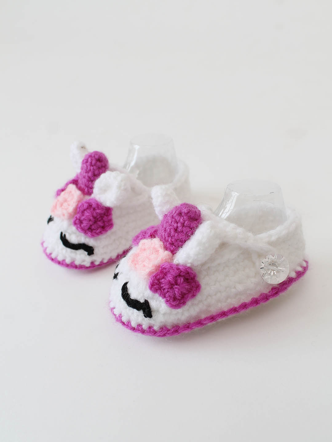 Woonie Crochet Unicorn Design Booties- White