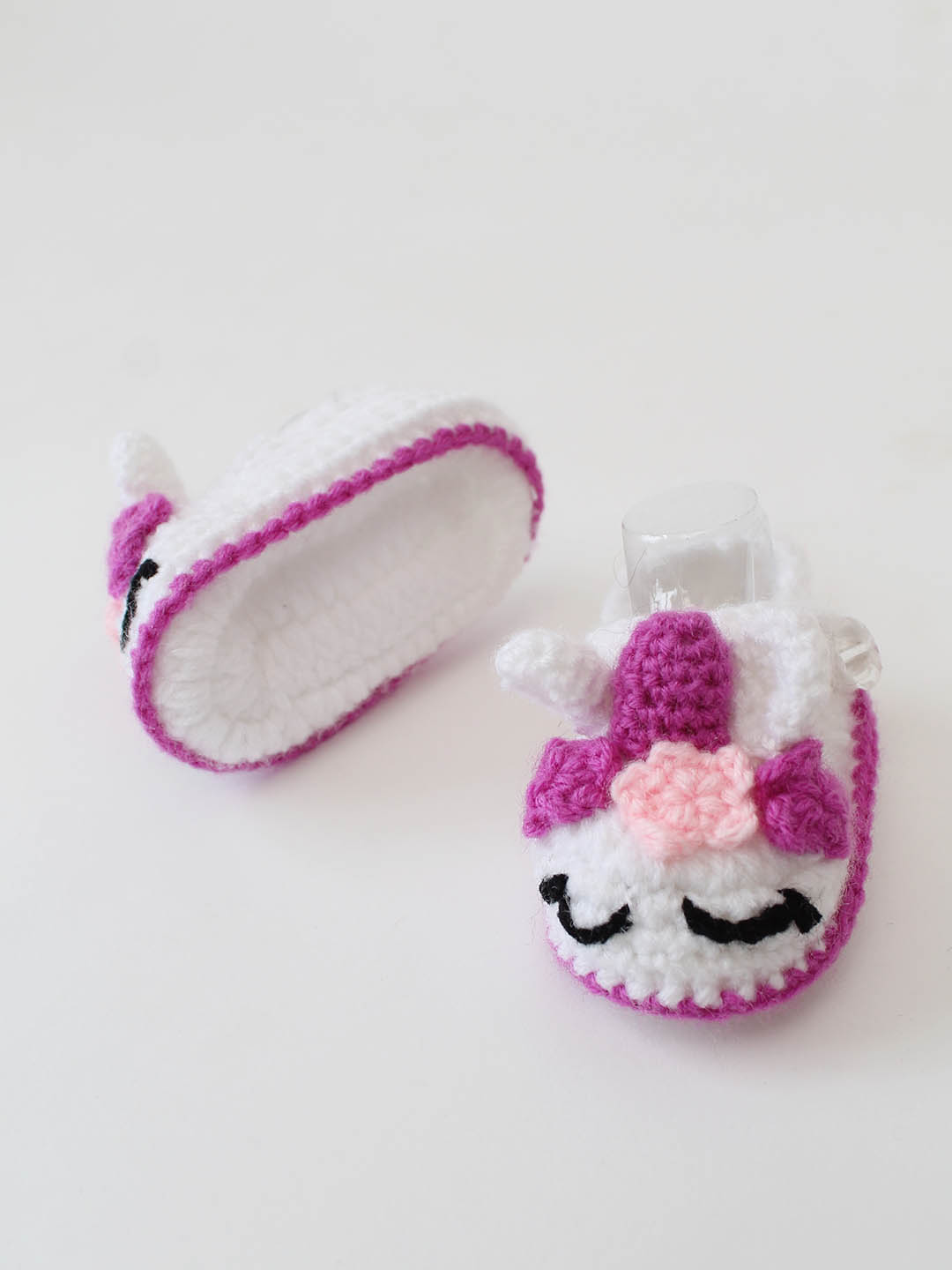 Woonie Crochet Unicorn Design Booties- White