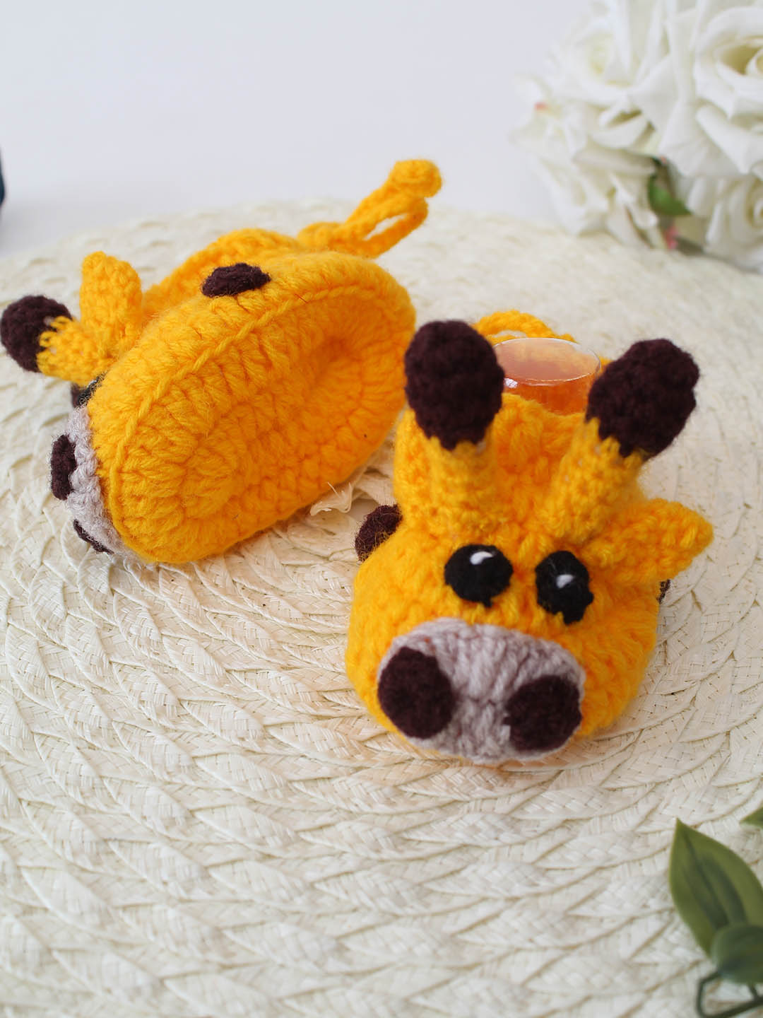 Woonie Crochet Giraffe Booties- Yellow