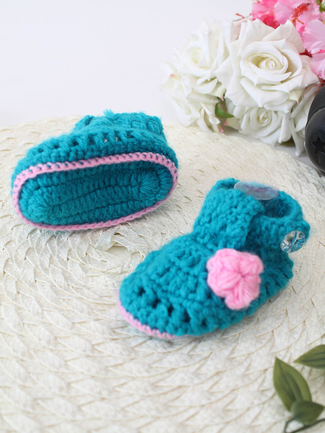 Woonie Crochet Floral Booties- Blue