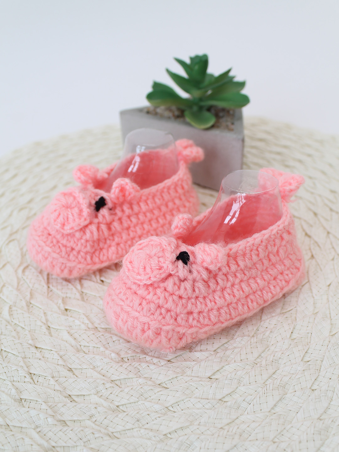 Woonie Crochet Handmade Pig Booties - Peach