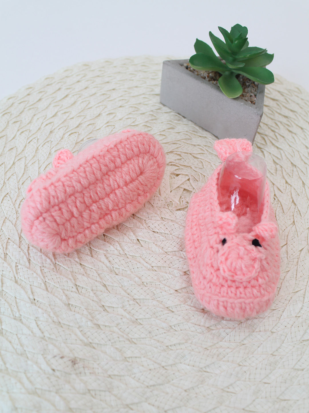 Woonie Crochet Handmade Pig Booties - Peach