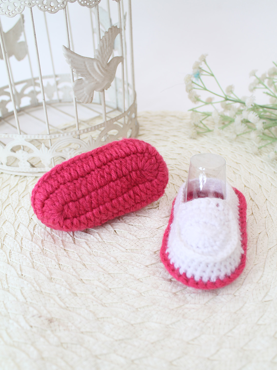 Woonie Crochet Handmade Moccasins Style Booties - White