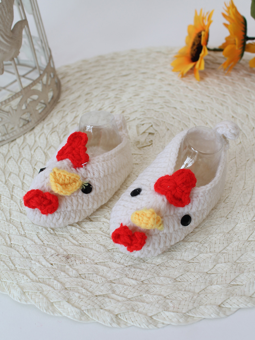 Woonie Crochet Handmade Hen Booties - White