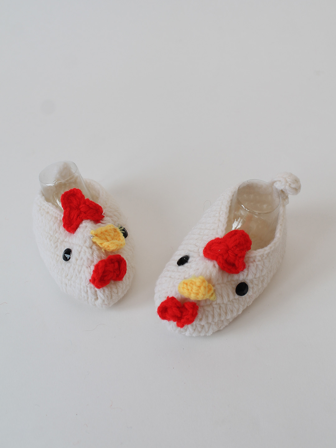 Woonie Crochet Handmade Hen Booties - White
