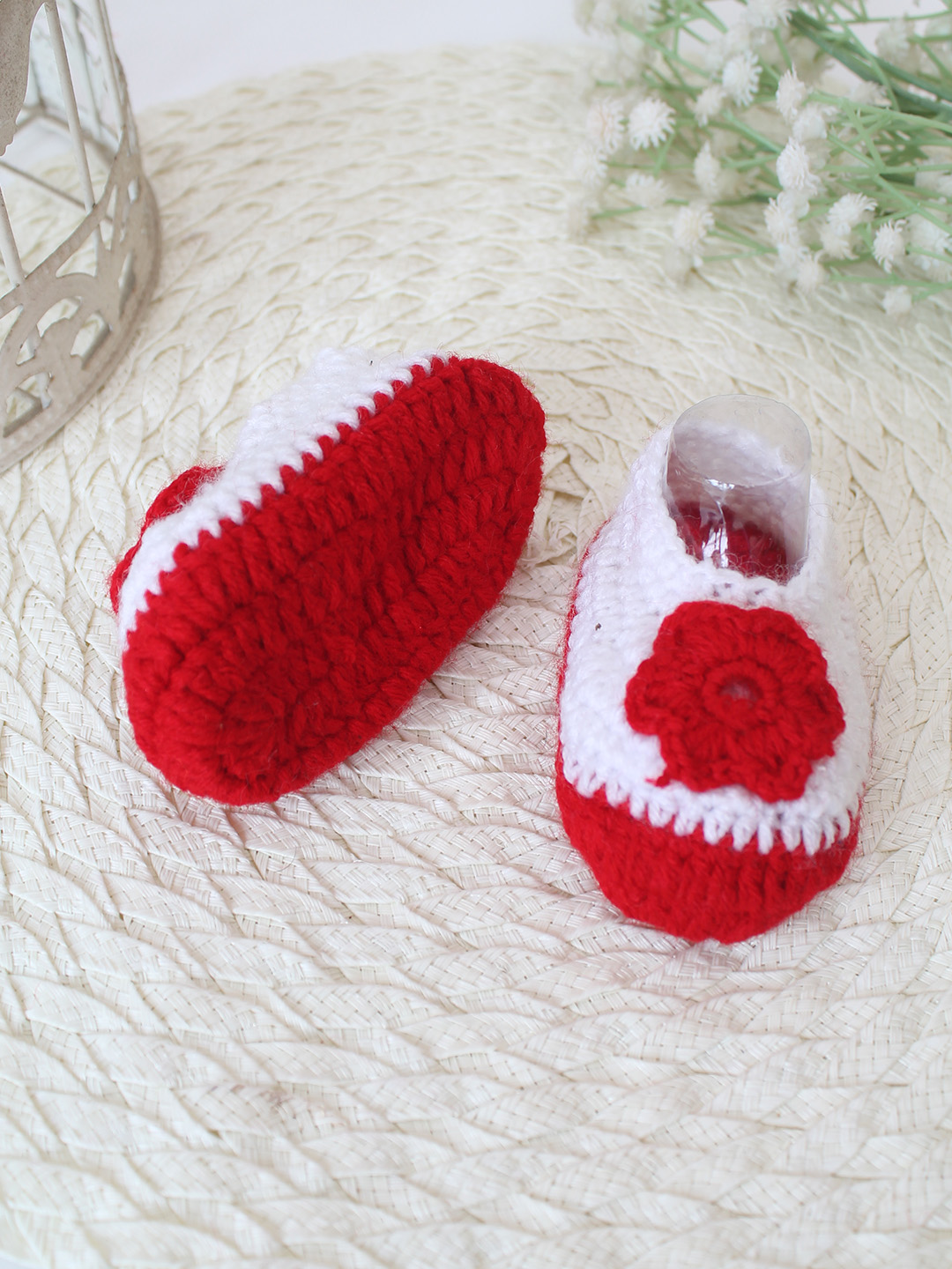Woonie Crochet Handmade Floral Booties - White